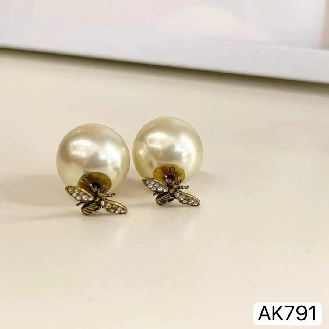 Dior Dior Bee Pearl Earrings New AK791 Size ONE SIZE - 2 Thumbnail