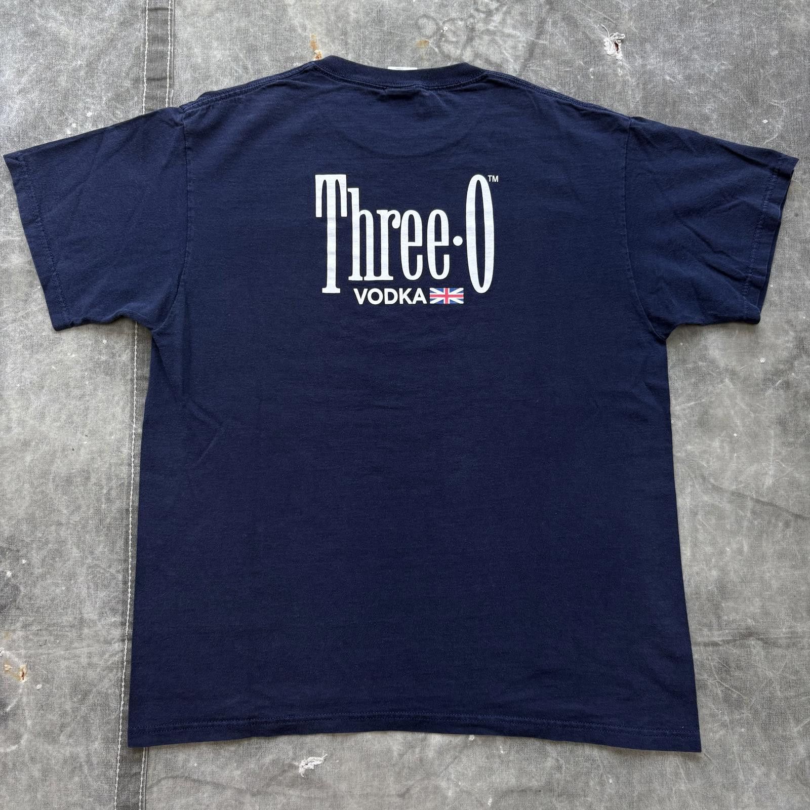 Fruit Of The Loom Vintage Y2K Three Olives Vodka UK Alcohol Funny Drink Shirt Size US L / EU 52-54 / 3 - 2 Thumbnail