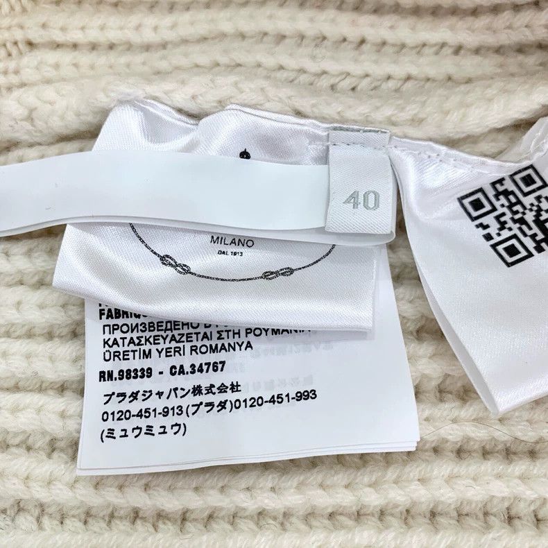 Prada Prada Logo letter inlaid round neck beige long-sleeved knit Size US M / EU 48-50 / 2 - 7 Thumbnail