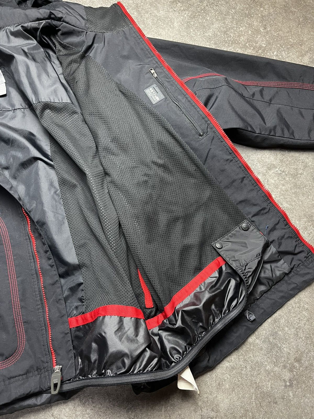 Nike ACG Nike ACG Vintage Ski Jacket Excellent Condition Size US XL / EU 56 / 4 - 11 Thumbnail