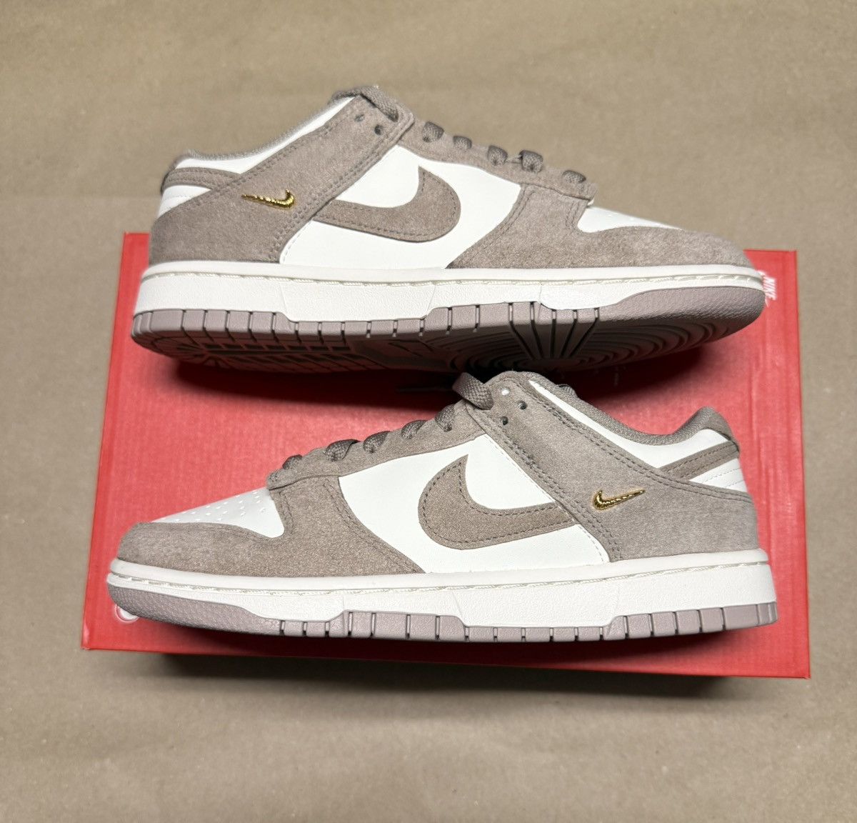 Nike Dunk Low Malt Mini Swoosh women’s size 10.5 shoes NEW!