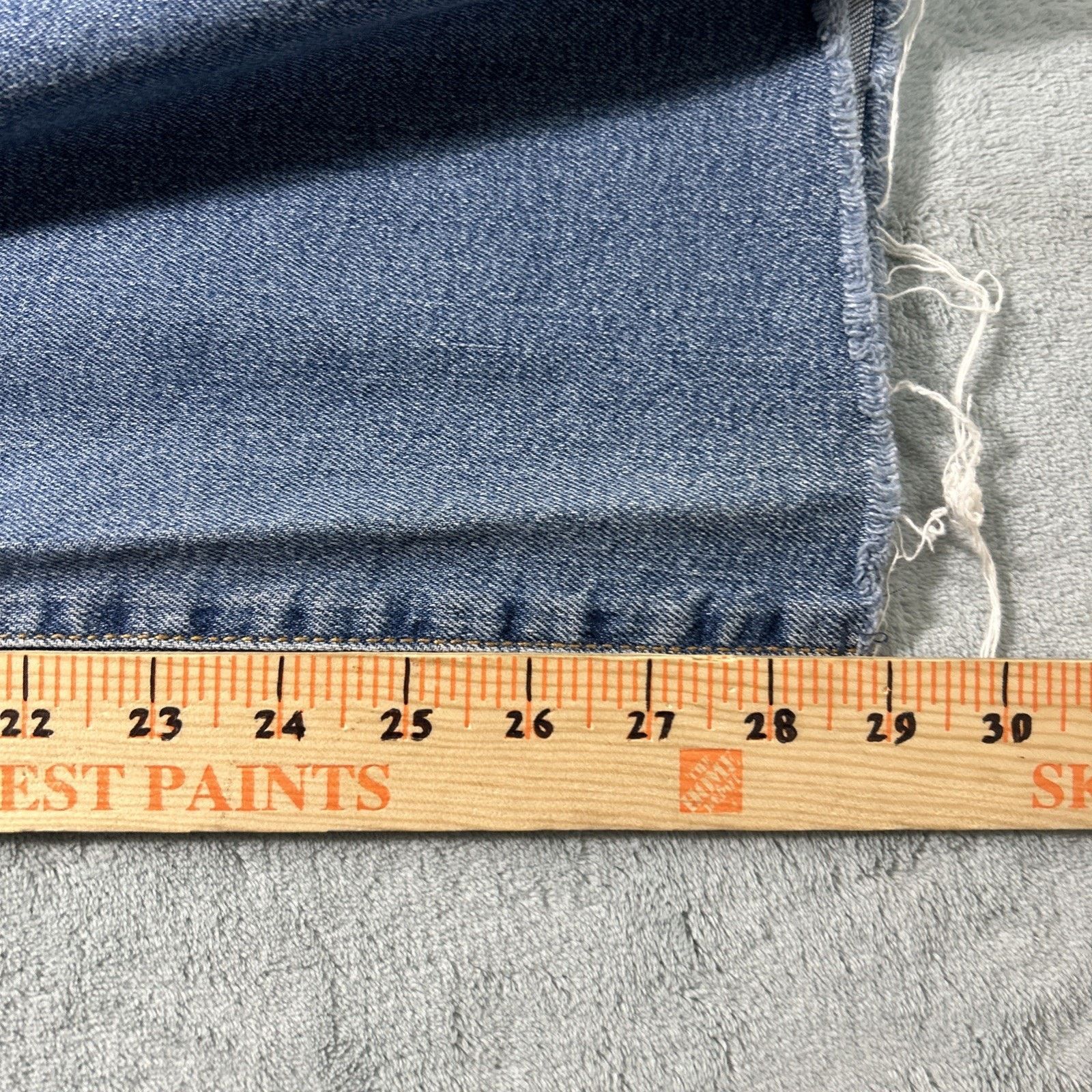 Levi's Beyond Baggy Distressed Ripped Jeans Womens 36x29 Raw Hem Size 36" / US 14 / IT 50 - 14 Thumbnail