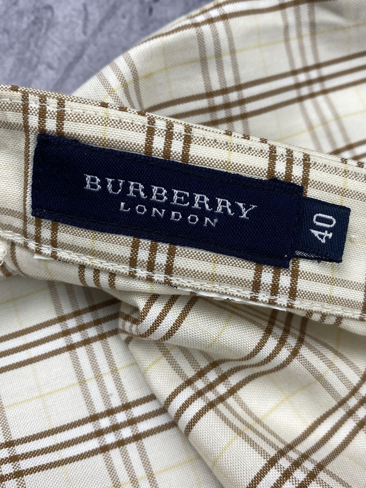 Burberry × Vintage Vintage Burberry Nowa Check Cropped Pants Checkered Size 27" / US 4 / IT 40 - 10 Thumbnail