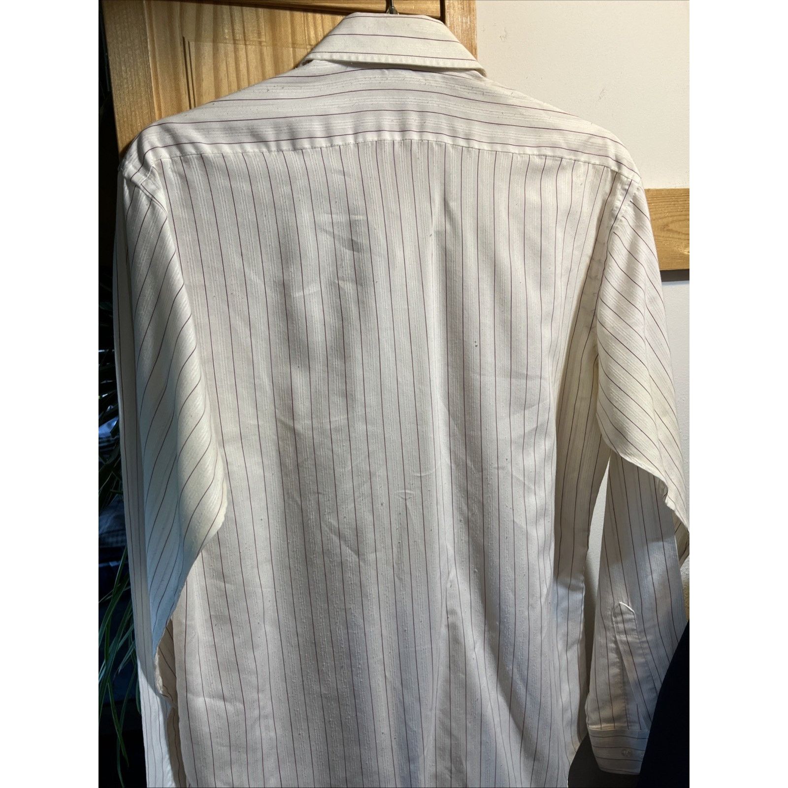 Van Heusen Van Heusen Shirt Mens 15.5 34/35 White Red Striped LS Pocket Size US L / EU 52-54 / 3 - 7 Thumbnail
