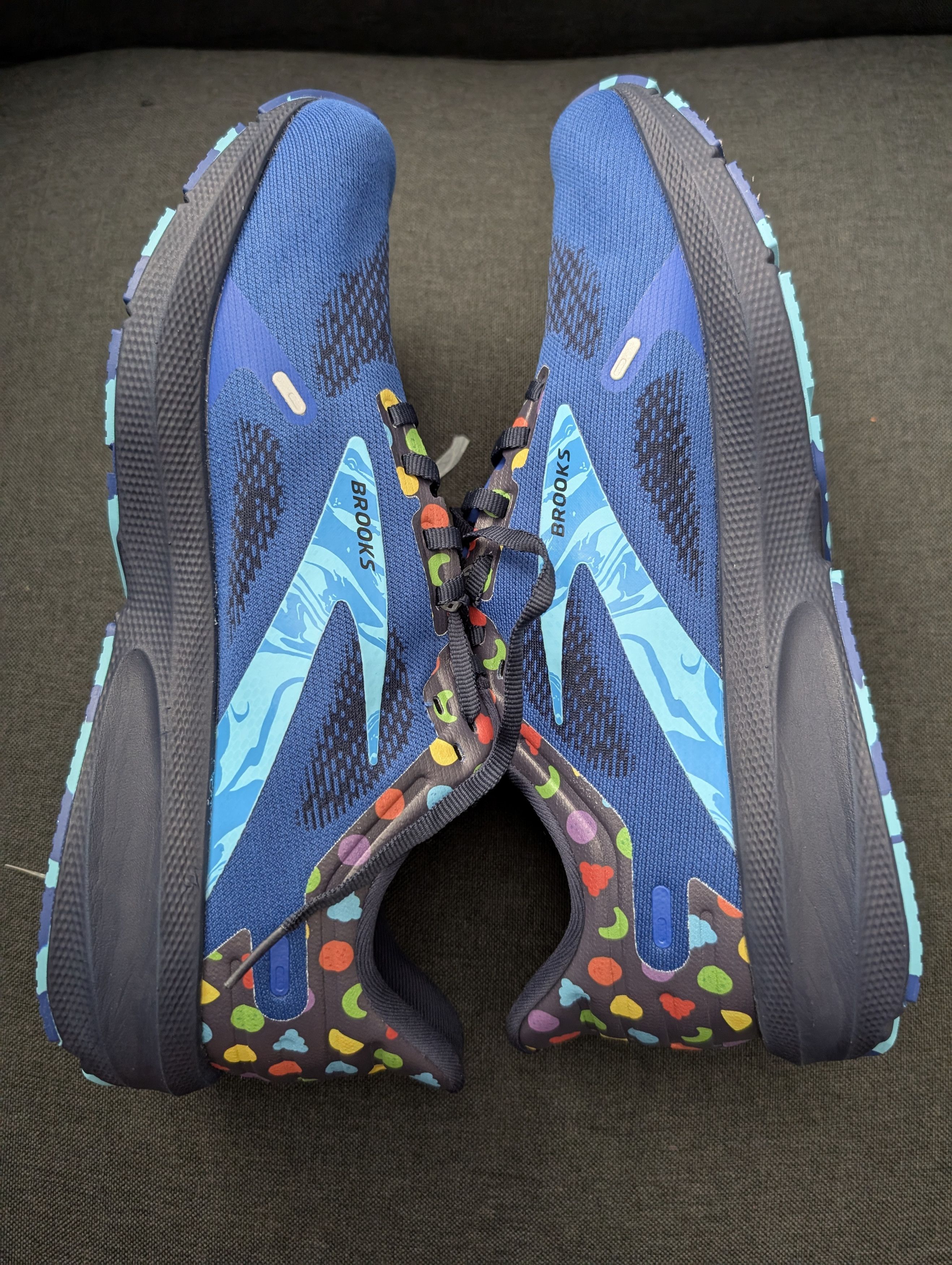 Brooks Brooks Mens Bowl O' Launch 9 Running Shoes 10.5 Blue Cereal Size US 10.5 / EU 43-44 - 7 Thumbnail