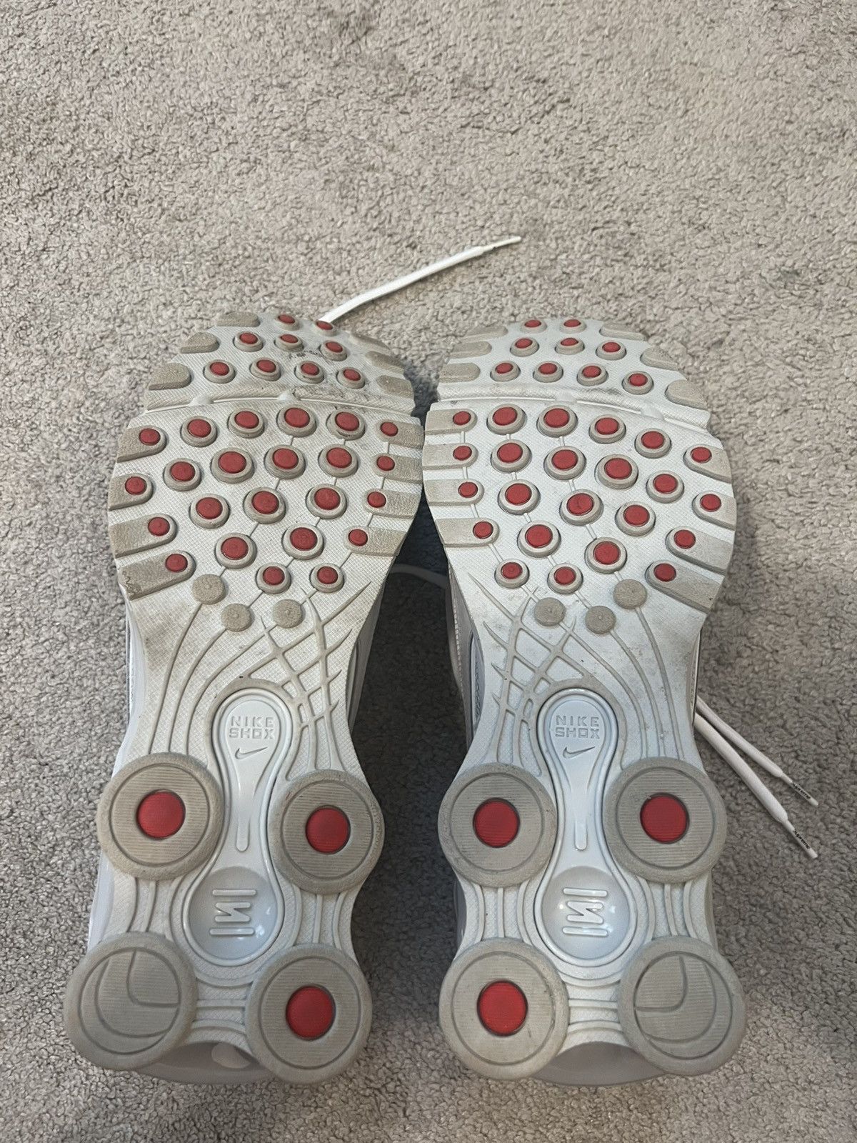 Nike × Supreme Supreme Nike Shox White/Red Size US 10.5 / EU 43-44 - 5 Thumbnail