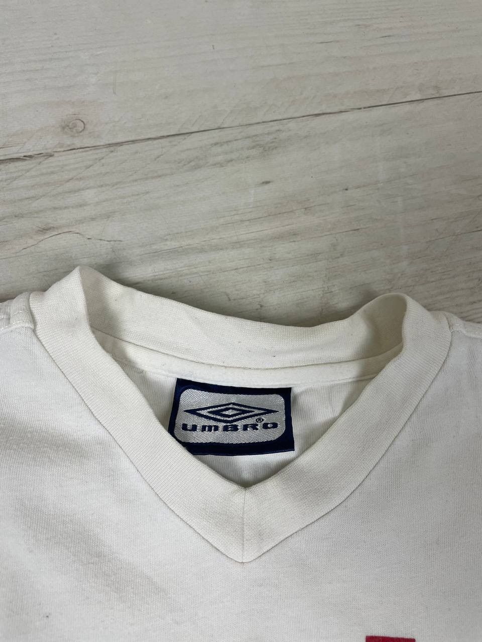 Umbro Vintage Umbro England Football Shirt Soccer Jersey 00s Size US L / EU 52-54 / 3 - 9 Thumbnail
