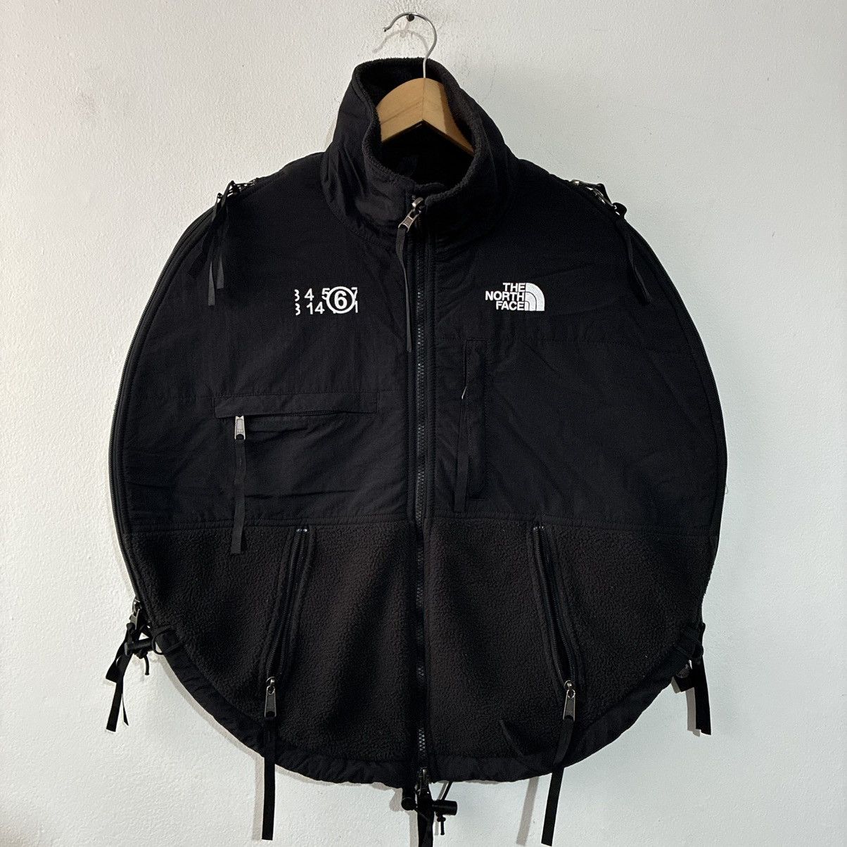 Maison Margiela × The North Face MM6 Maison Margiela x The North Face Circle Vest Size US M / EU 48-50 / 2 - 1 Thumbnail