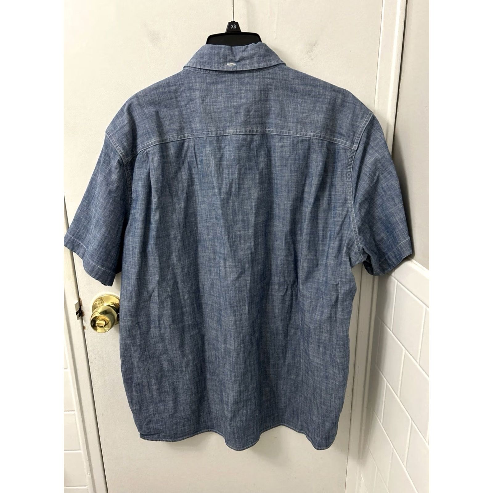 Vintage LL Bean Chambray Shirt Mens XL Blue Slim Button-Down Short Sleeve Casual Travel Workwear 522578 Size US XL / EU 56 / 4 - 7 Thumbnail