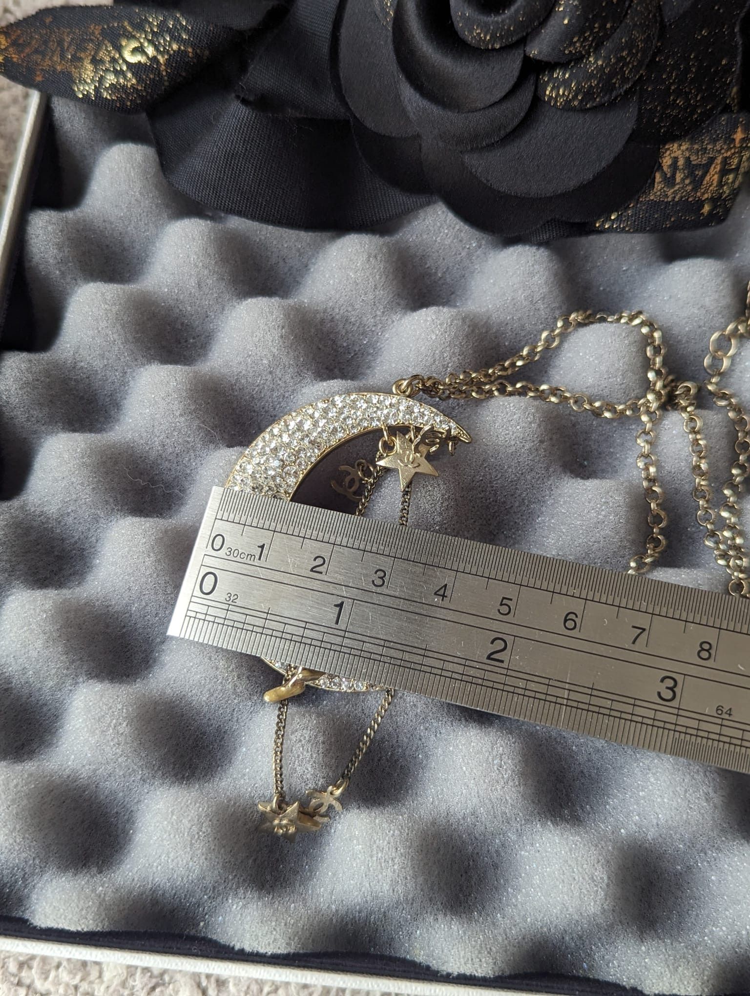 Chanel Chanel CC 08P CoCo on the Moon GHW Crystal Logo Necklace tag Size ONE SIZE - 15 Thumbnail