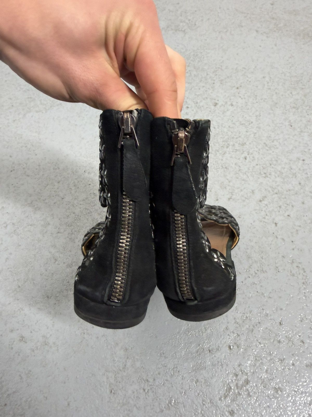 Alaia Alaïla Black Suede Gladiator Sandals Size US 7 / IT 37 - 5 Thumbnail