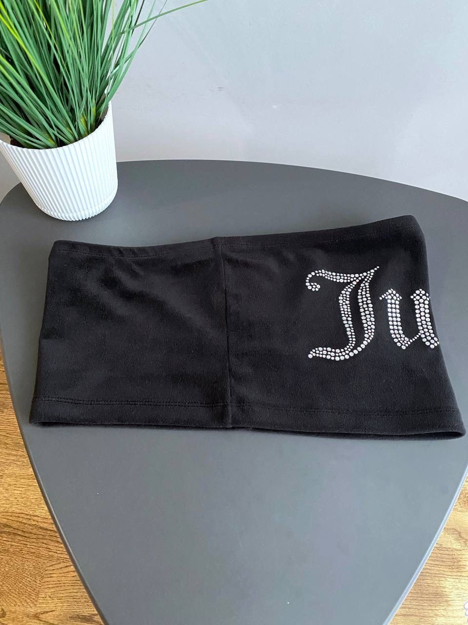 Designer × Juicy Couture Juicy Couture Black Velour Cropped Top Y2K, Size M Size M / US 6-8 / IT 42-44 - 5 Thumbnail