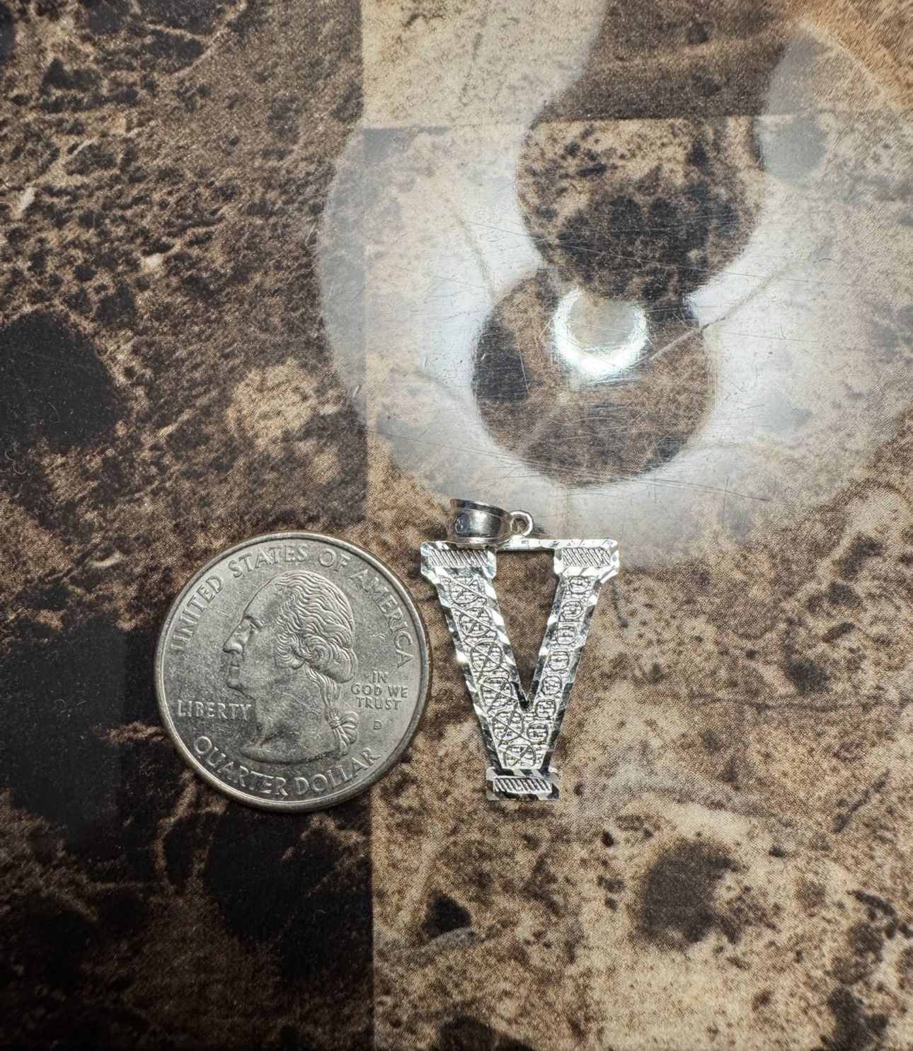 Other 925. SOLID Sterling Silver Initial “V” pendant Diamond Cut Size ONE SIZE - 5 Thumbnail