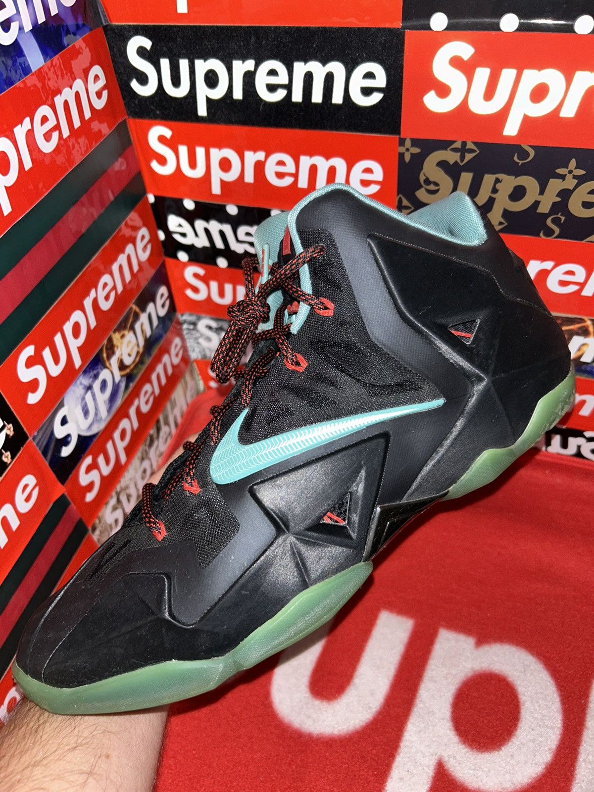 Nike Nike LeBron 11 Diffused Jade 616175-004 size 13 FULL ZOOM Size US 13 / EU 46 - 6 Thumbnail