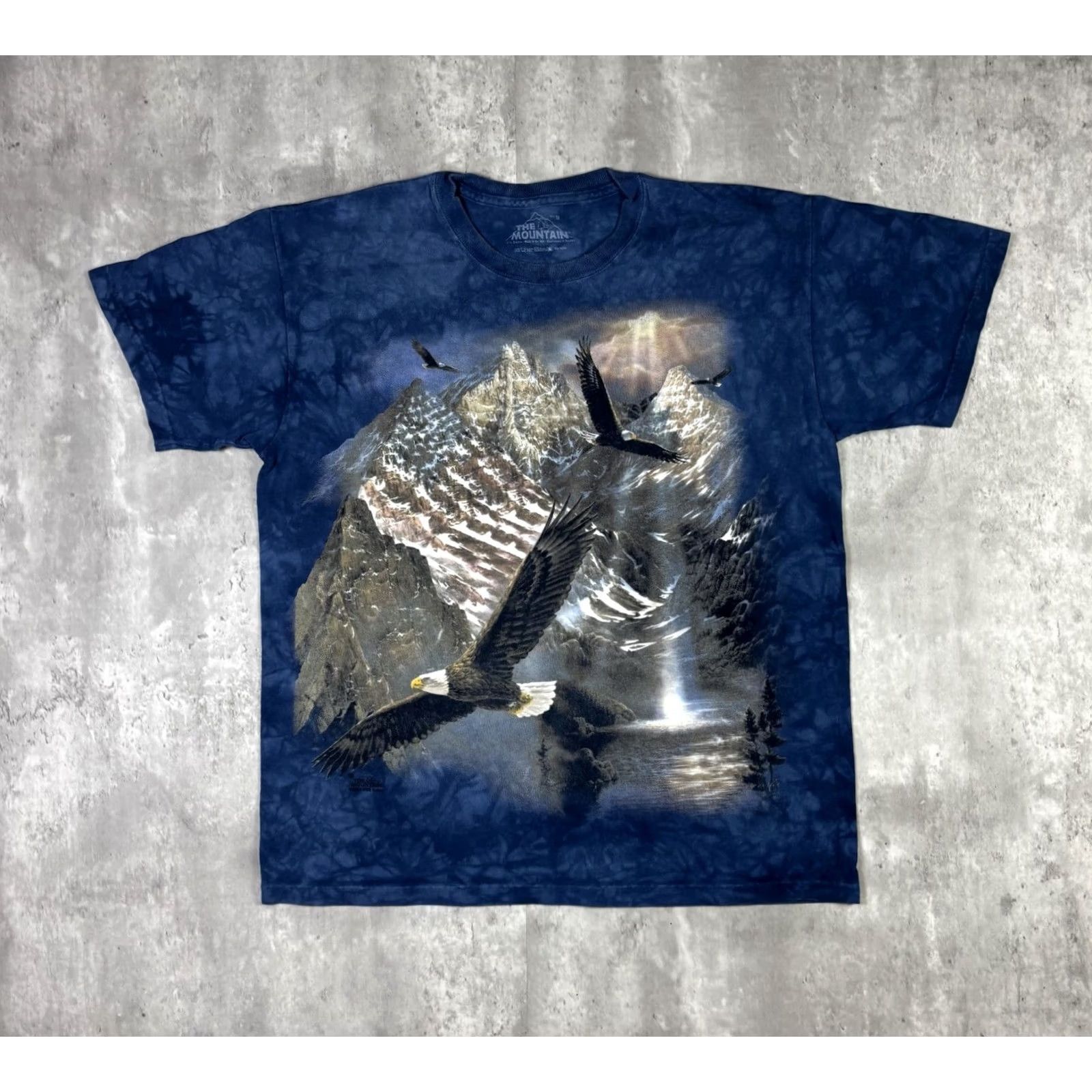 The Mountain The Mountain Shirt Adult Medium Multicolor Patriotic Graphic Print Crew Neck T-Shirt Mens Size US M / EU 48-50 / 2 - 2 Thumbnail