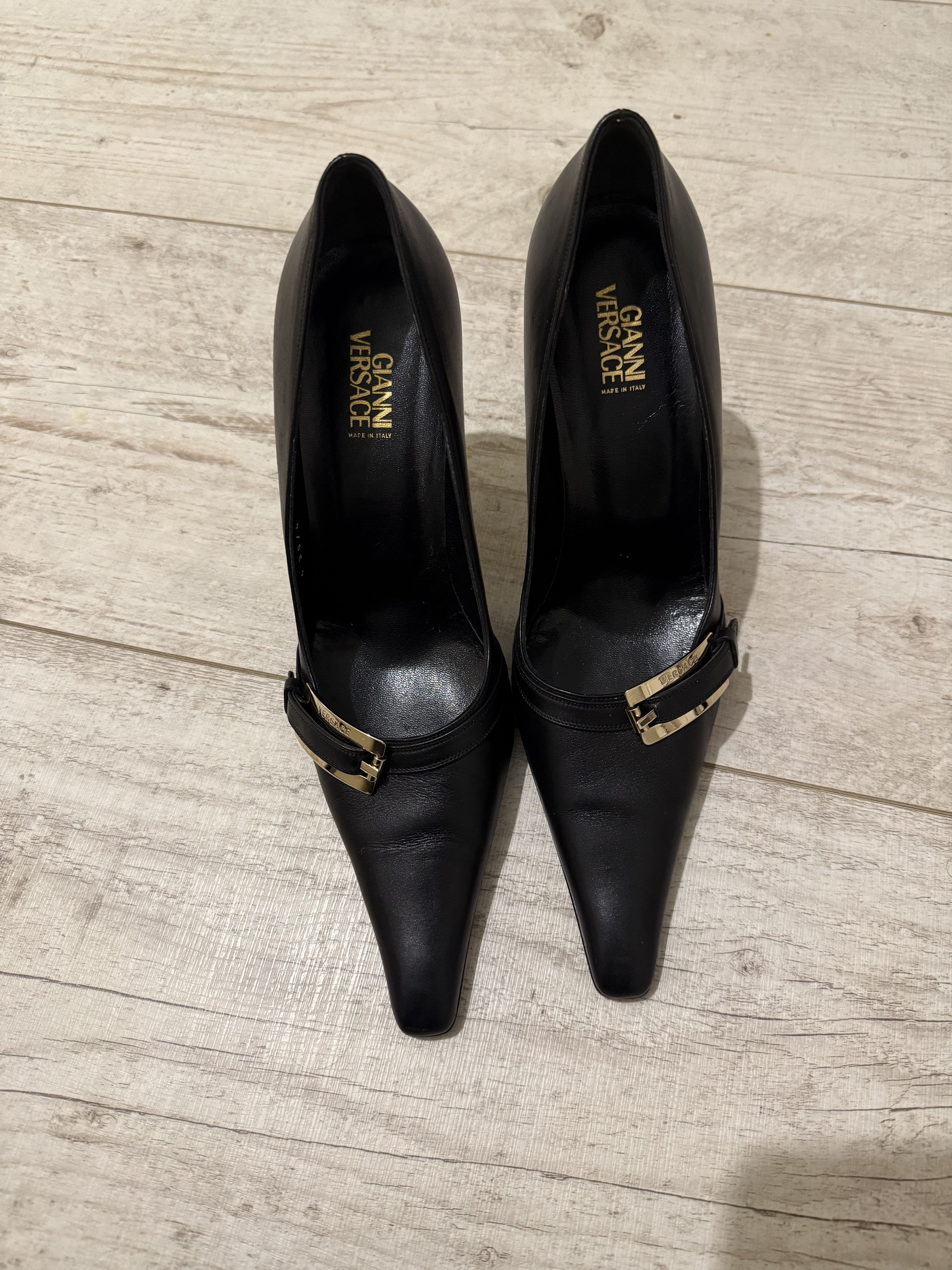 Versace Vintage Versace - Black Leather Pointed Heels 38.5 (8.5) Size US 8.5 / IT 38.5 - 3 Thumbnail