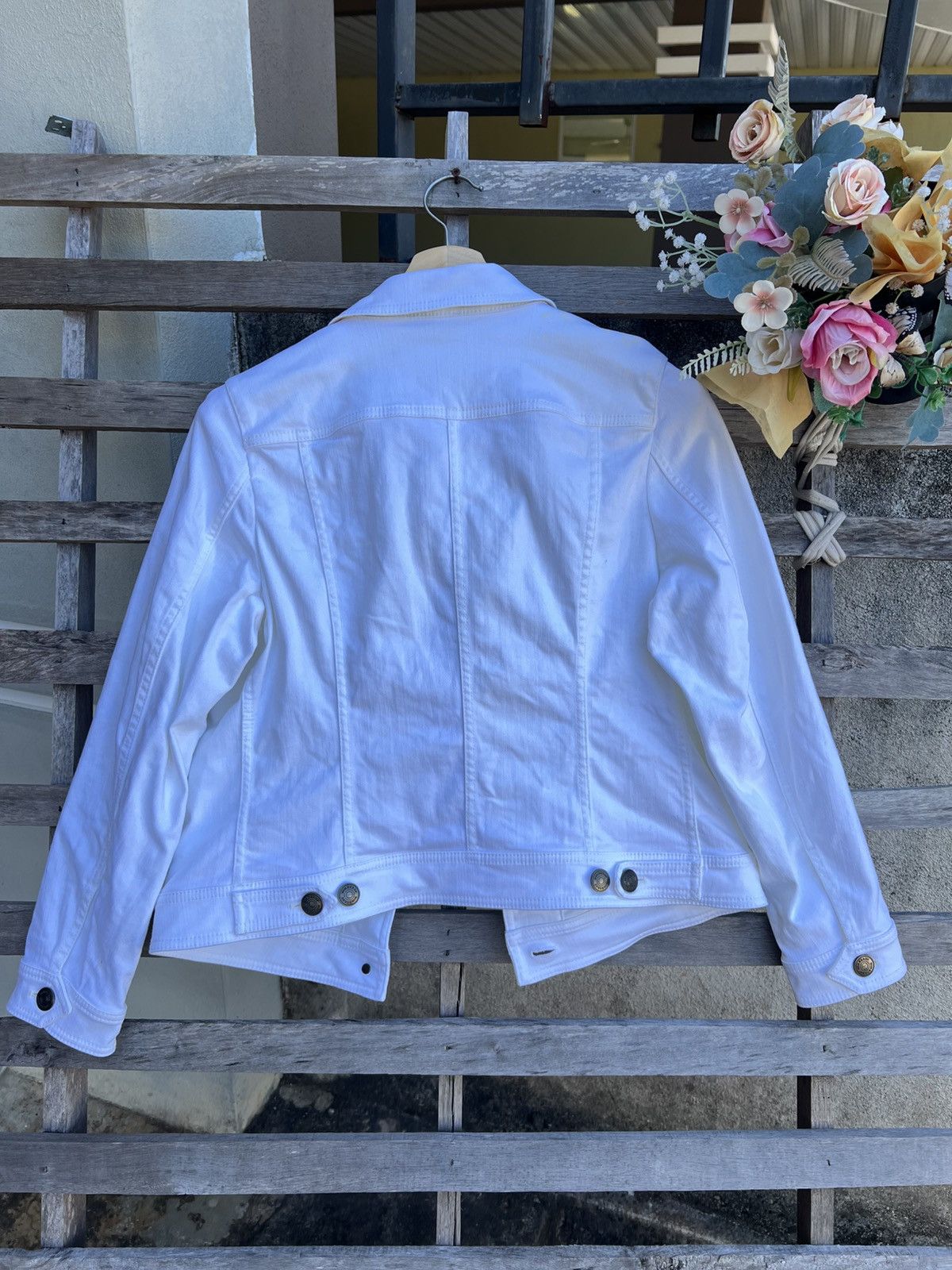 Burberry Vintage Burberry Denim Jeans Trucker Jacket Size M / US 6-8 / IT 42-44 - 6 Thumbnail