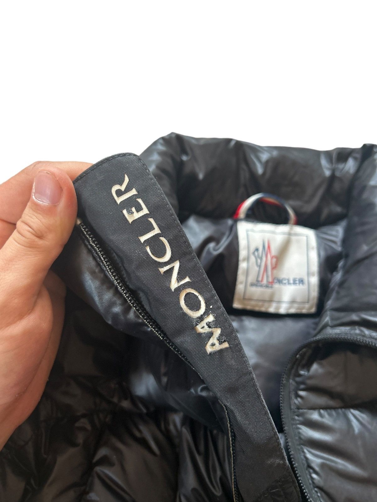 Moncler Moncler Grenoble down jacket badge puffer Size US M / EU 48-50 / 2 - 6 Thumbnail