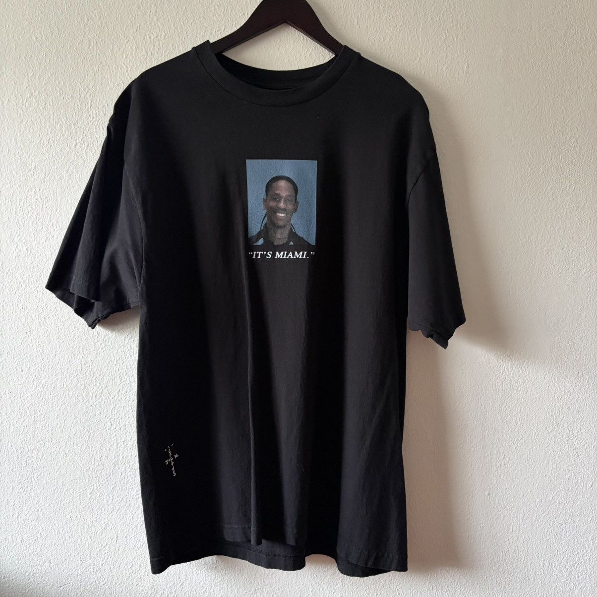 Travis Scott IT MIAMI TEE TRAVIS SCOTT Size US XL / EU 56 / 4 - 1 Thumbnail