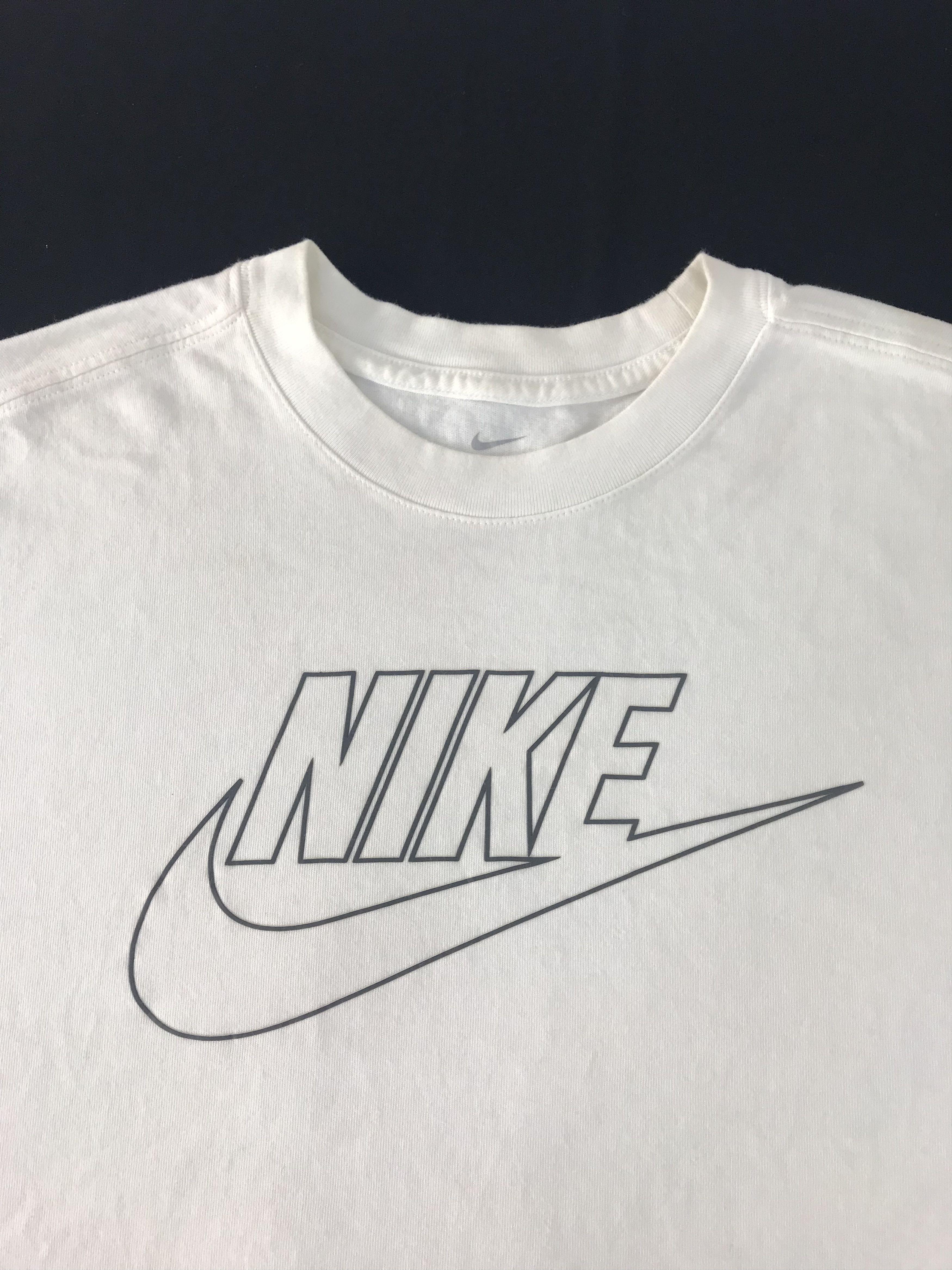 Nike Vintage Style Nike Swoosh Big Logo Printed Tee Size US XL / EU 56 / 4 - 3 Thumbnail