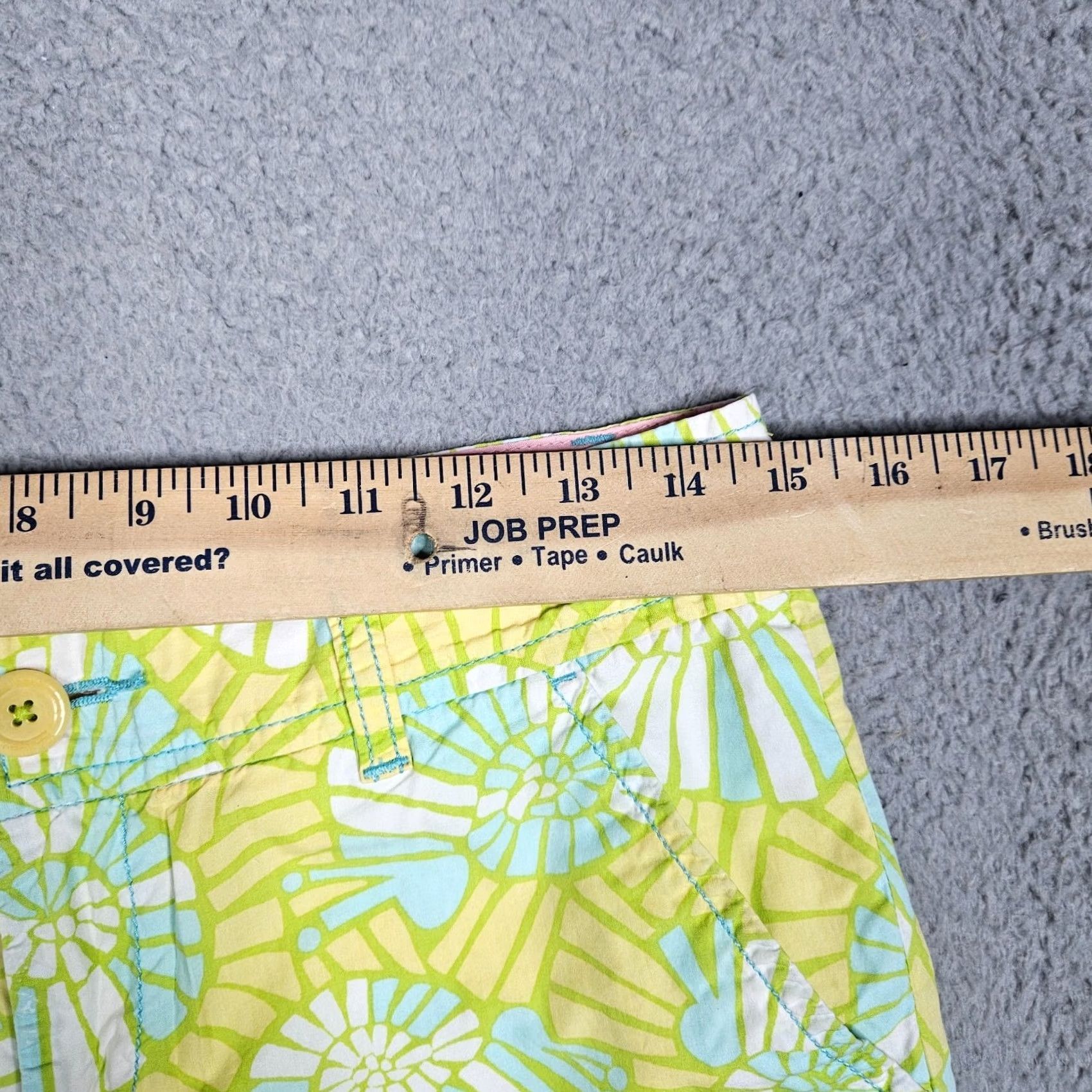 Lilly Pulitzer Lilly Pulitzer Cotton Flat Front Chino Casual Short Green/yellow Sz 2 Shirt Womens Shorts Flat Front Stretch Cotton Printed Color Green Size 2 Size 26" / US 2 / IT 38 - 2 Thumbnail
