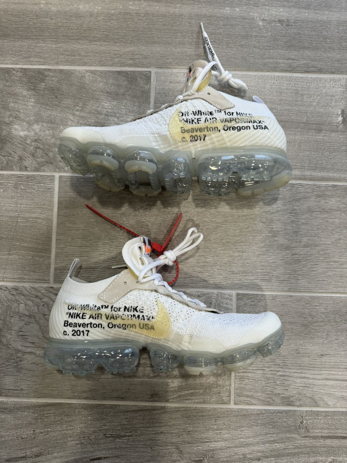 Nike × Off-White Nike x OFF WHITE Air Vapormax Size US 9.5 / EU 42-43 - 3 Thumbnail