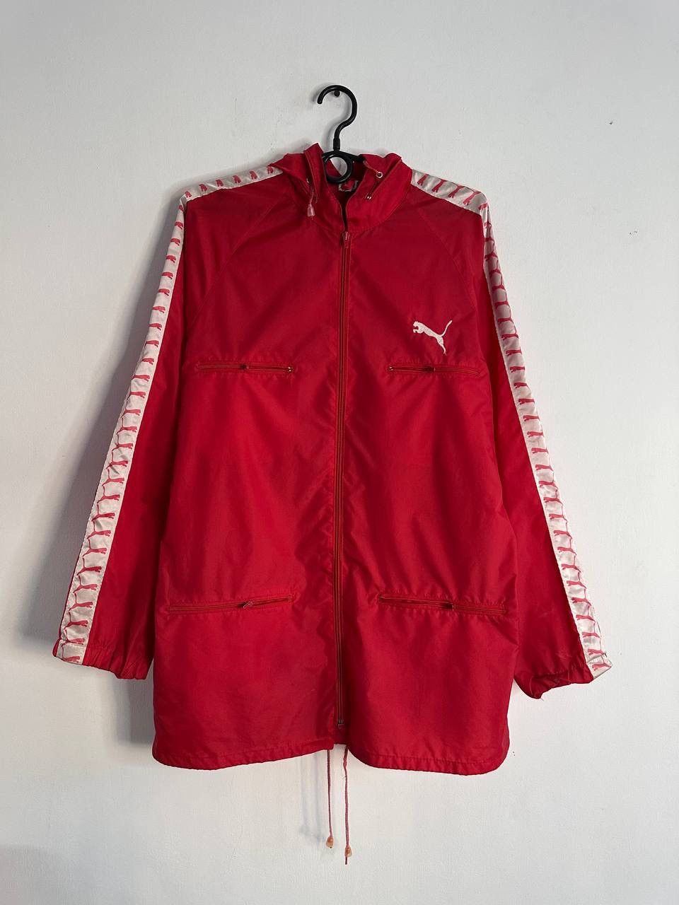 Puma Vintage Puma red windbreaker jacket with logo tape sleeves Size US L / EU 52-54 / 3 - 1 Thumbnail