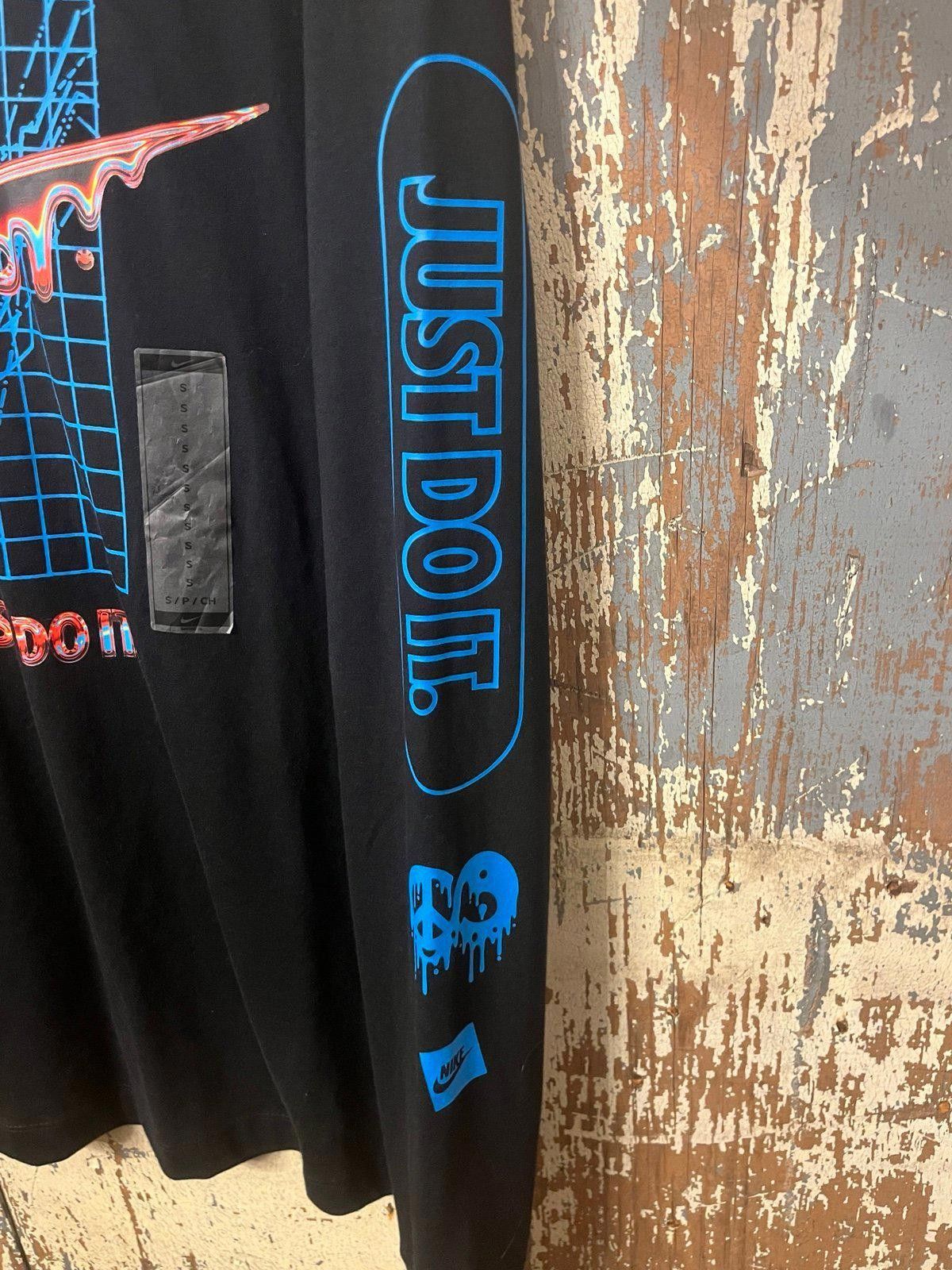 Nike Black Nike Alphabet Logo Long Sleeves Asia Edition, small Size US S / EU 44-46 / 1 - 5 Thumbnail