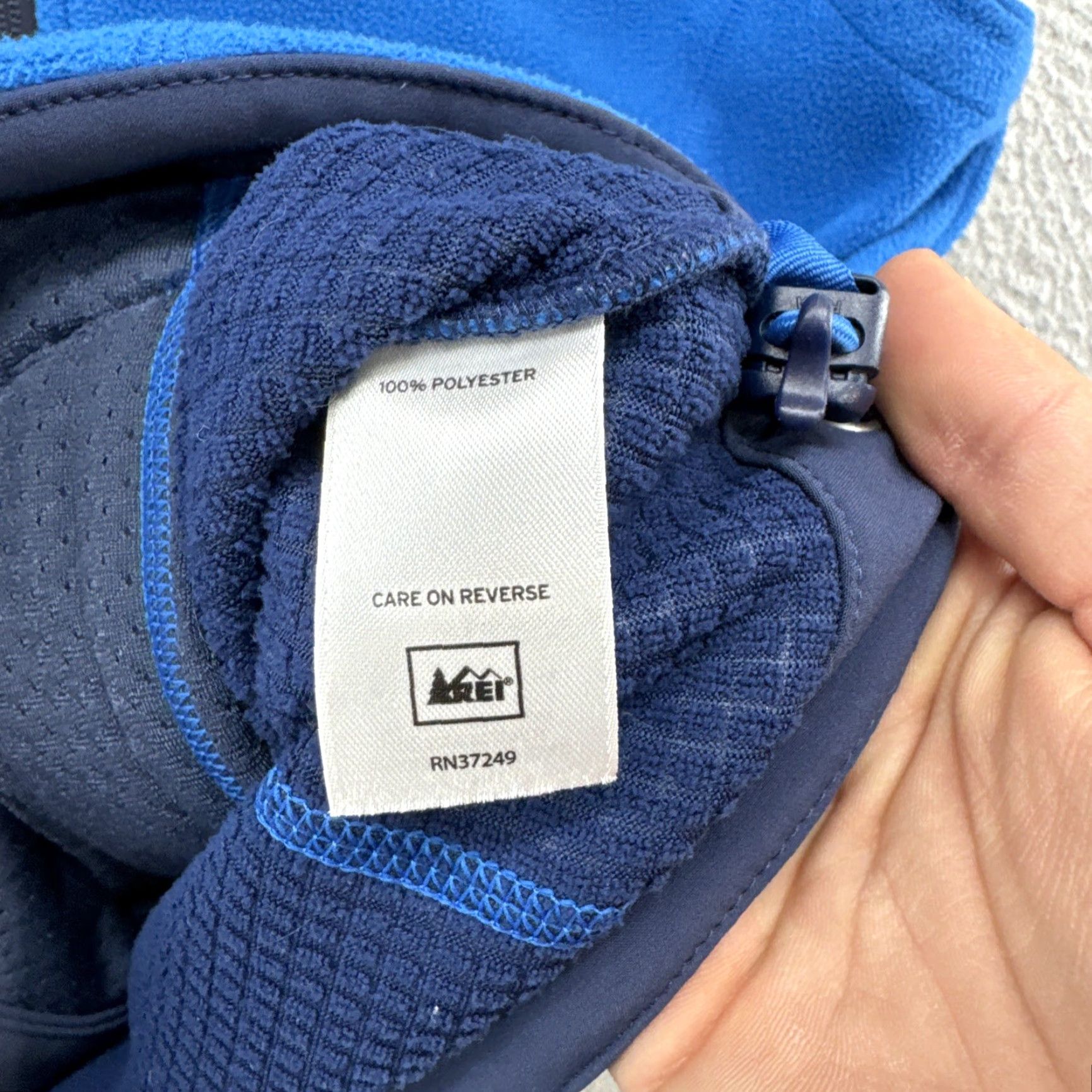 Vintage REI Blue Full Zip Fleece Polyester Vest Zip Pockets Men’s Size Medium Size US M / EU 48-50 / 2 - 3 Thumbnail