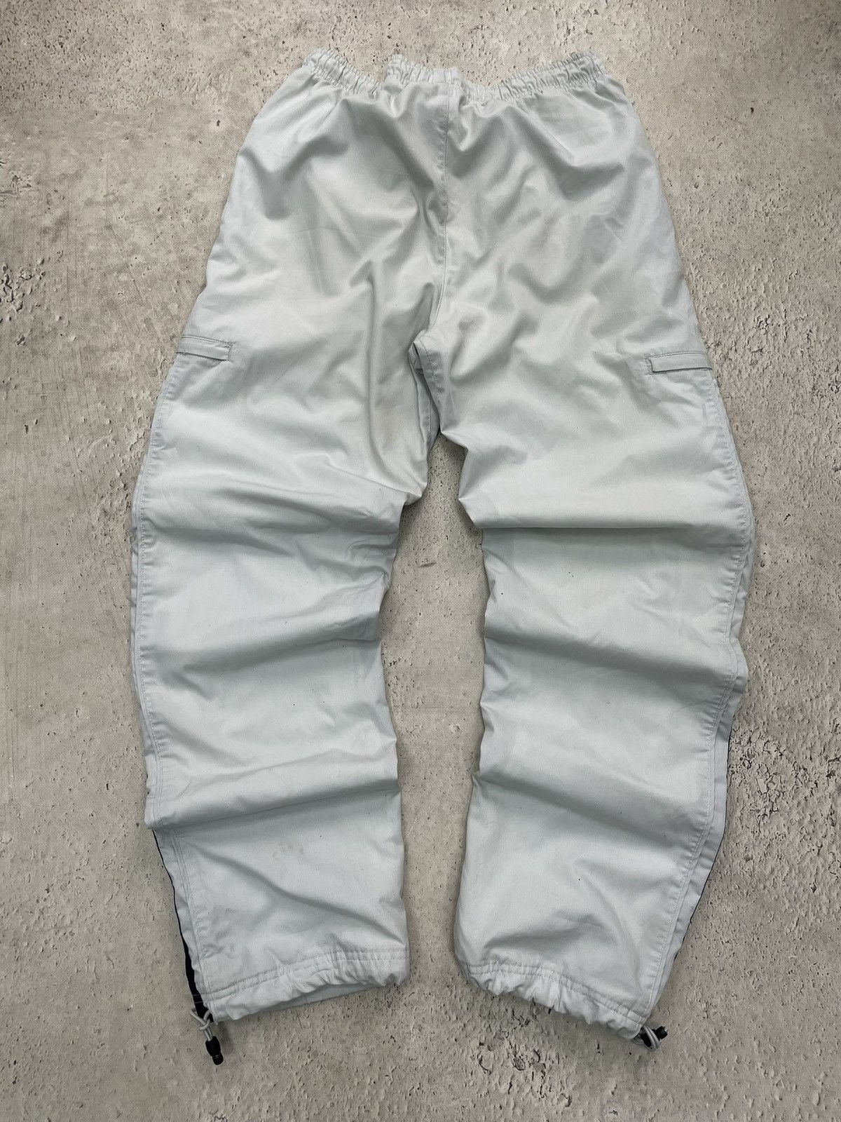 Nike Nike white track pants y2k sporty stripe baggy style Size US 32 / EU 48 - 10 Thumbnail