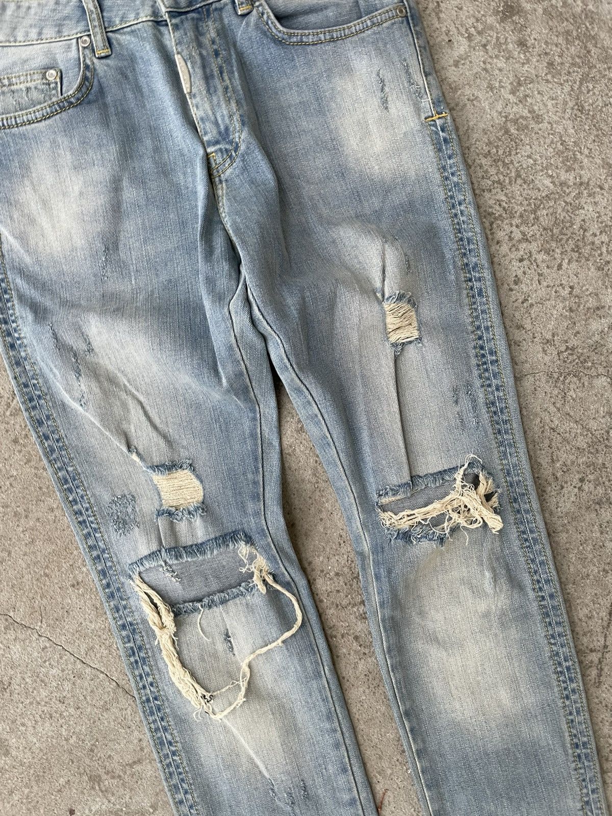 Represent Clo. REPRESENT DISTRESSED SKINNY BIKER JEANS Size US 28 / EU 44 - 3 Thumbnail