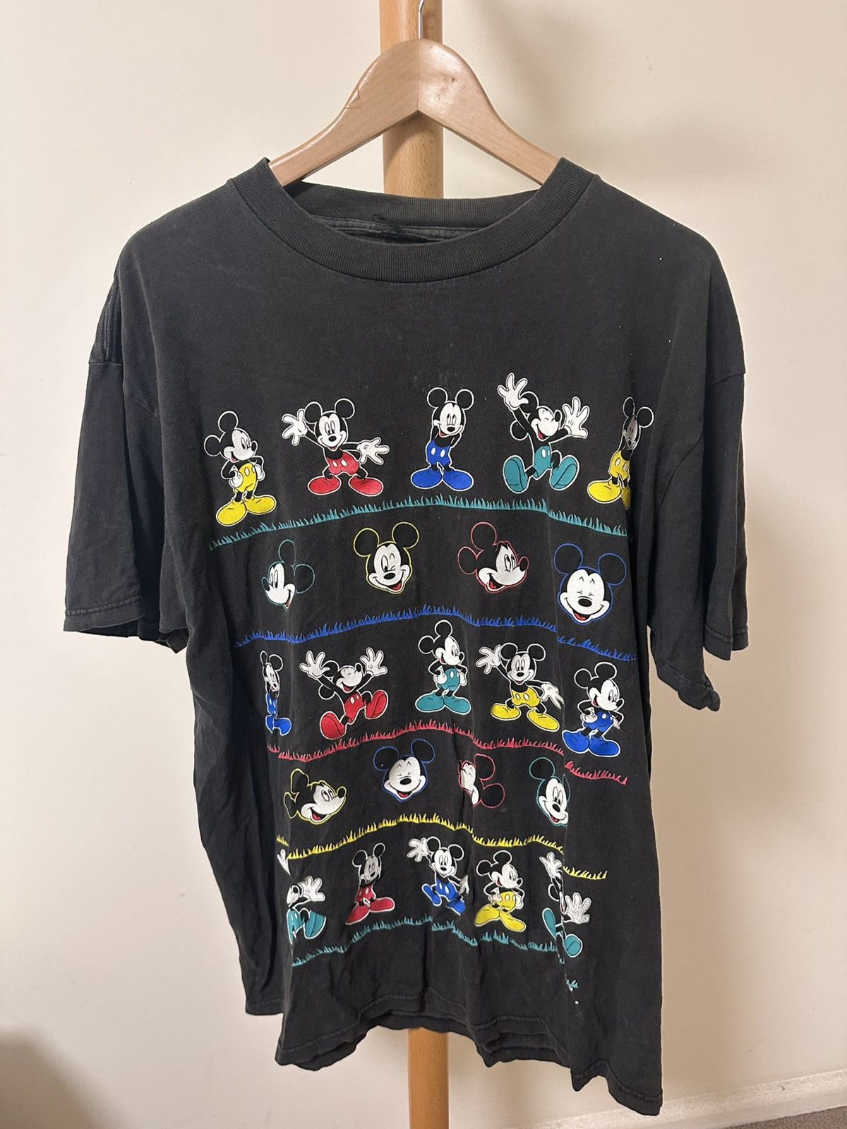 Mickey Mouse Vintage Mickey Mouse T shirt Size US L / EU 52-54 / 3 - 1 Thumbnail