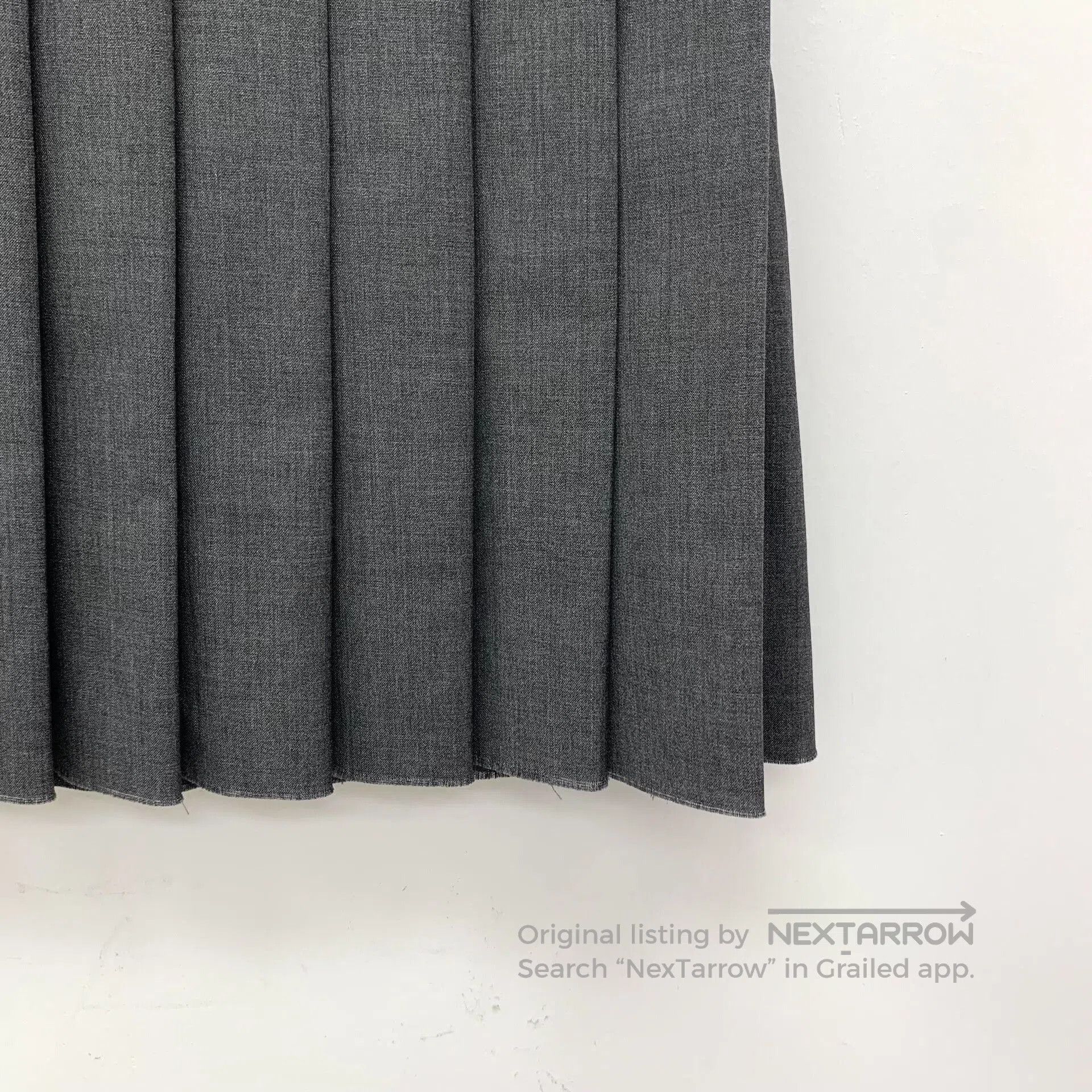 Miu Miu Miu Miu Dark Gray Pleated Wool Skirt. Size US 36 / EU 52 - 4 Thumbnail
