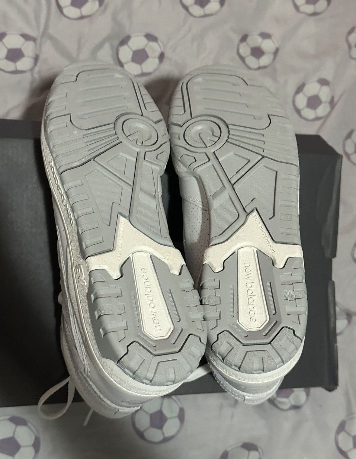 New Balance New Balance 650R Size US 8.5 / EU 41-42 - 4 Thumbnail