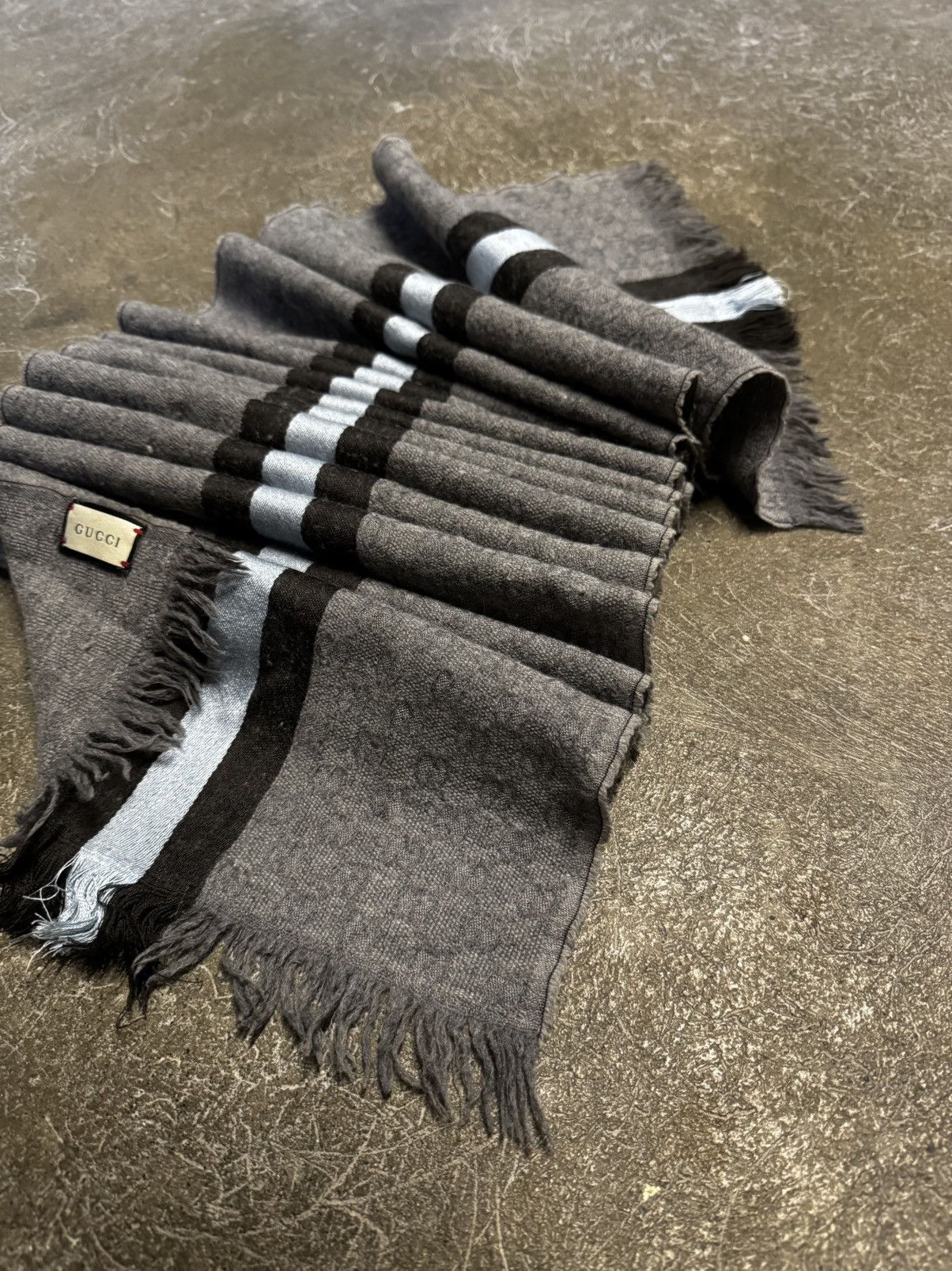 Gucci Gucci Wool GG Logo Scarf Size ONE SIZE - 4 Thumbnail