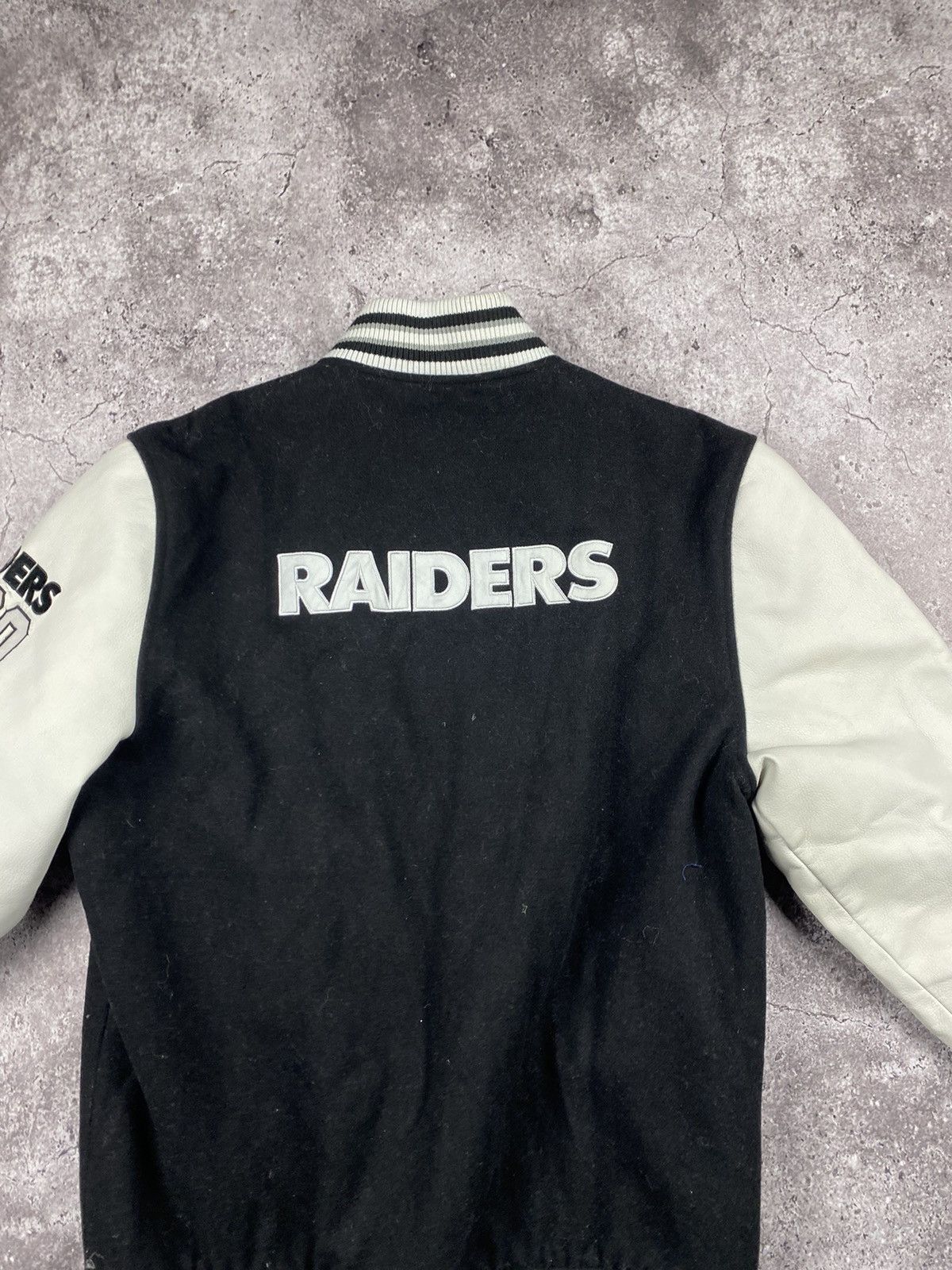 NFL Oakland Raiders NFL wool/leather Black VintgaeBomber Jacket Size US M / EU 48-50 / 2 - 4 Thumbnail