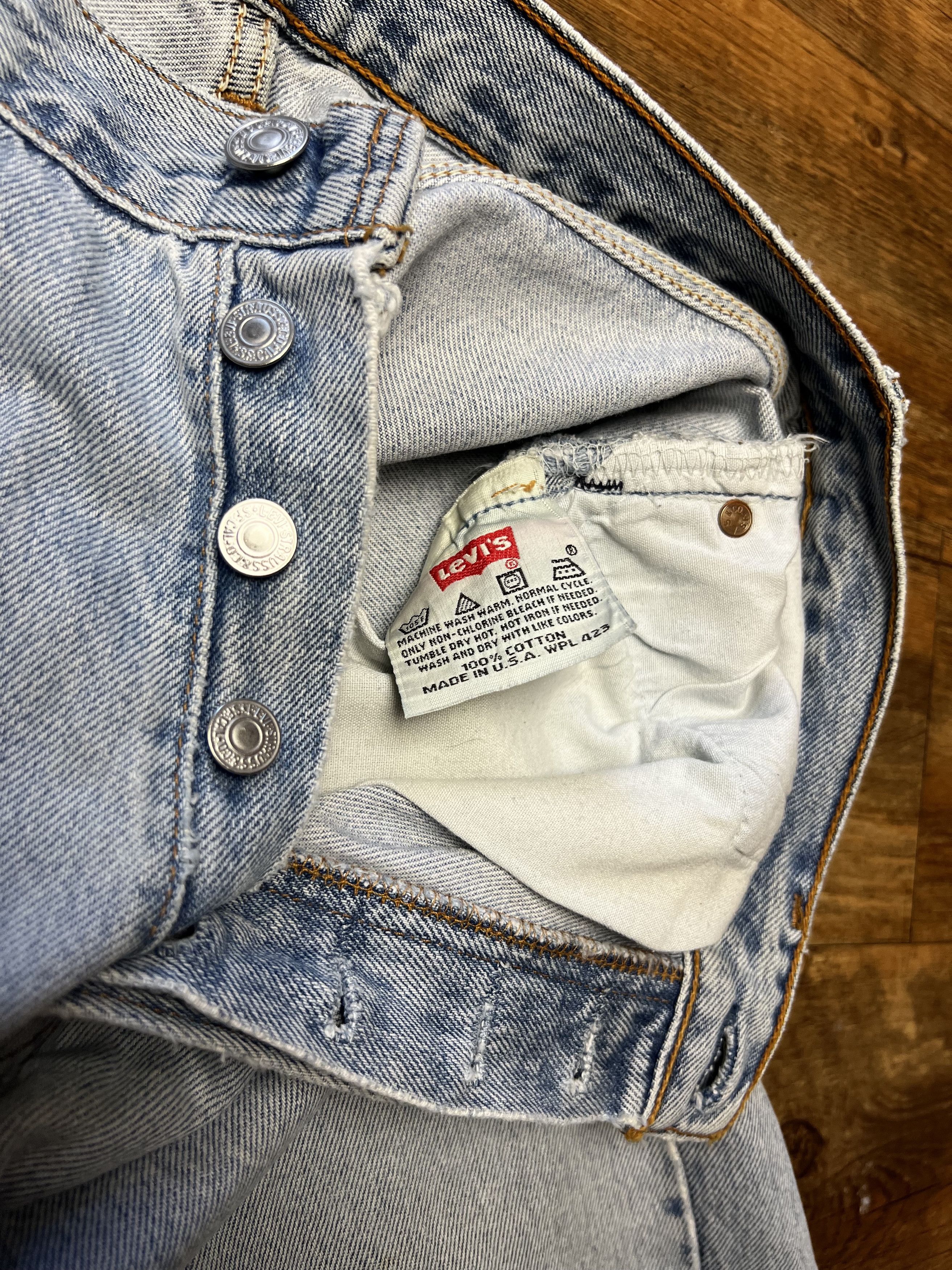 Levi's Vintage Clothing Vintage 501 Levi's Straight Leg Blue Button Fly Denim Jeans Size US 30 / EU 46 - 8 Thumbnail