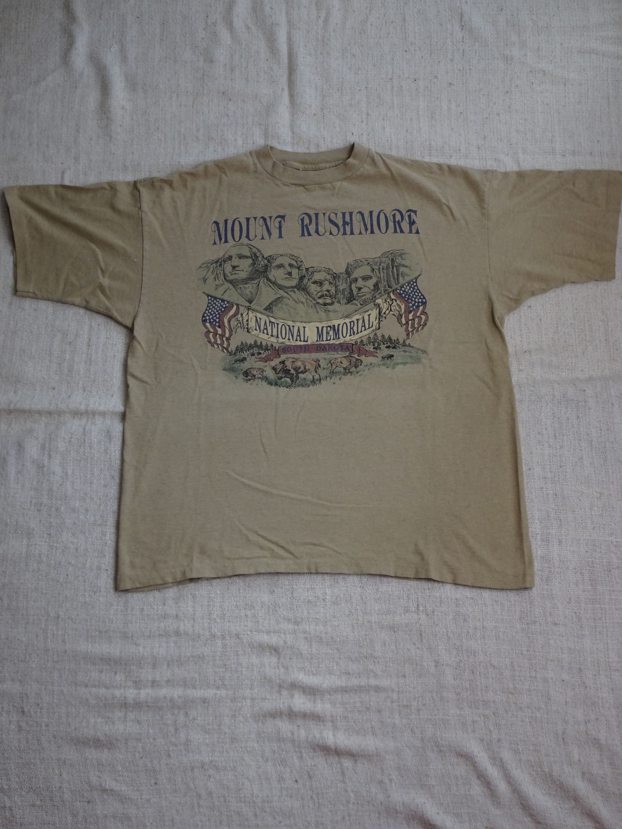 Vintage Vtg 90s Single Stitch Mount Rushmore South Dakota Tee Size US XL / EU 56 / 4 - 1 Thumbnail