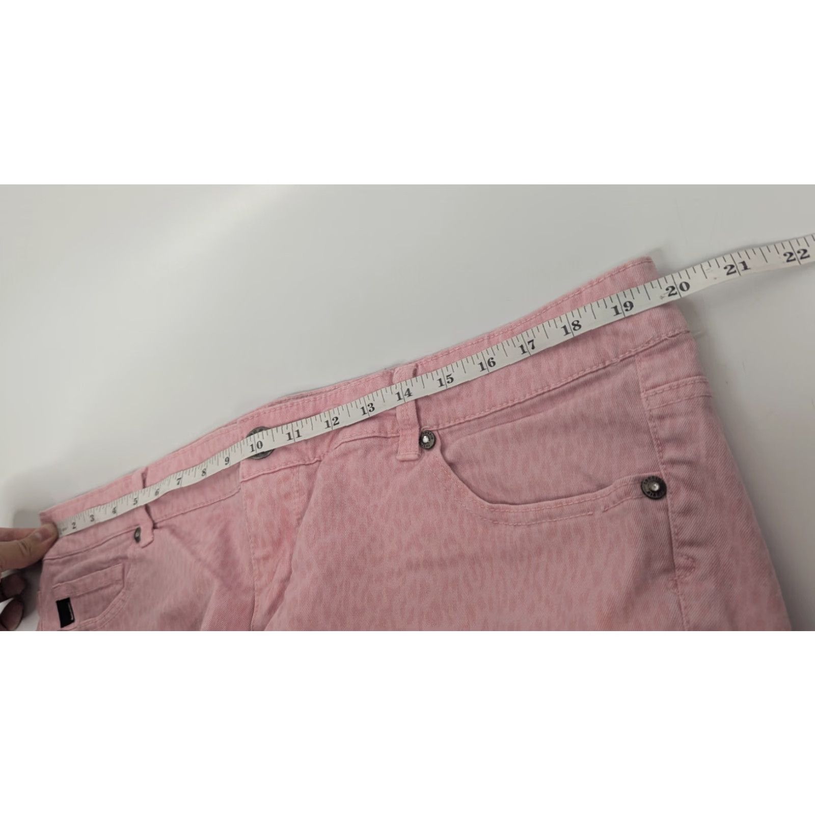 Torrid Torrid Jeans Women 16 Pink Animal Print Denim Skinny Stretch Zip Ankle Size 38" / US 16 / IT 52 - 7 Thumbnail