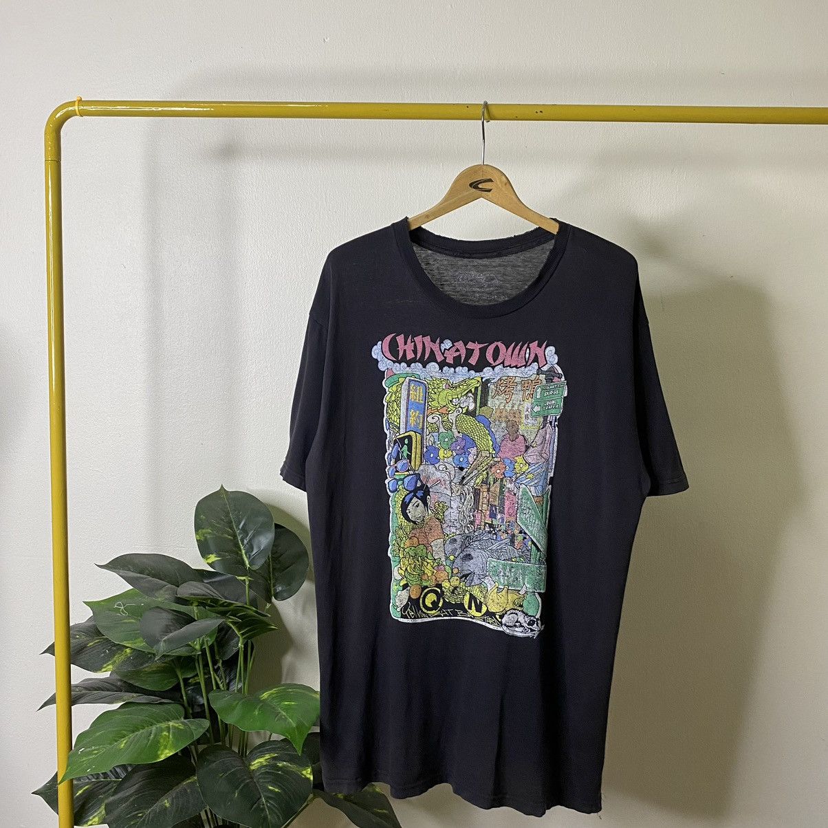 Market Y2K Chinatown Market Faded Black Streetwear Tee Size US L / EU 52-54 / 3 - 1 Thumbnail
