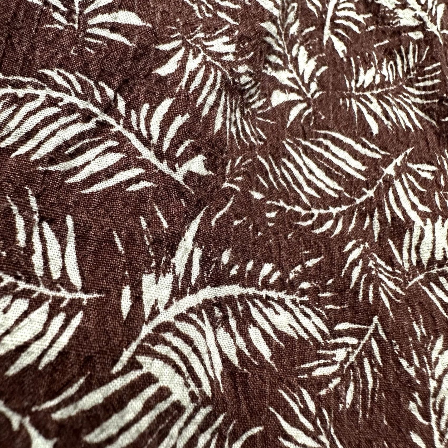 Vintage Wellen Shirt Mens Medium Burgundy Rojo Palm Crinkle Cotton Easy Short Sleeve EUC Size US M / EU 48-50 / 2 - 3 Thumbnail
