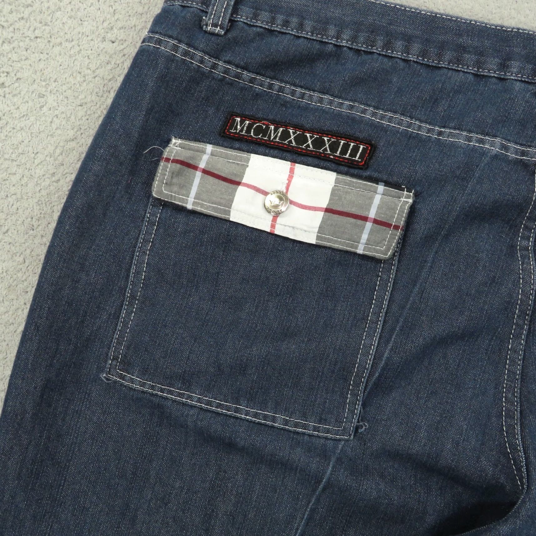 Vintage VINTAGE Red Ape Baggy Jean Shorts Mens 50 90s Grunge Skater VTG Denim Bermuda 5-Pocket Pockets Blue Goth Size US 32 / EU 48 - 2 Thumbnail