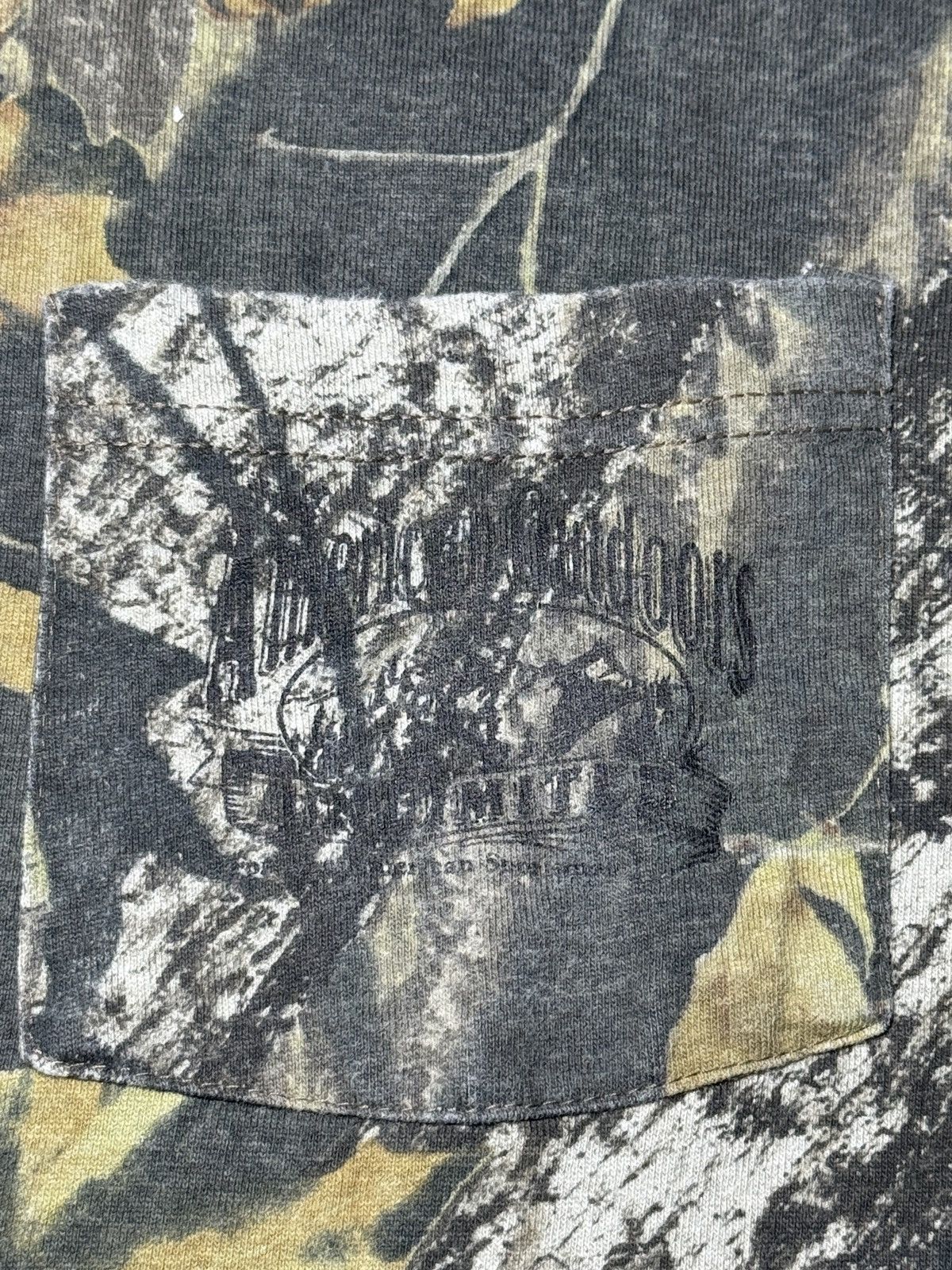 Mossy Oaks Y2K Mossy Oak Camo Pocket Tee Baggy Hip Hop Skater T Shirt Size US L / EU 52-54 / 3 - 3 Thumbnail
