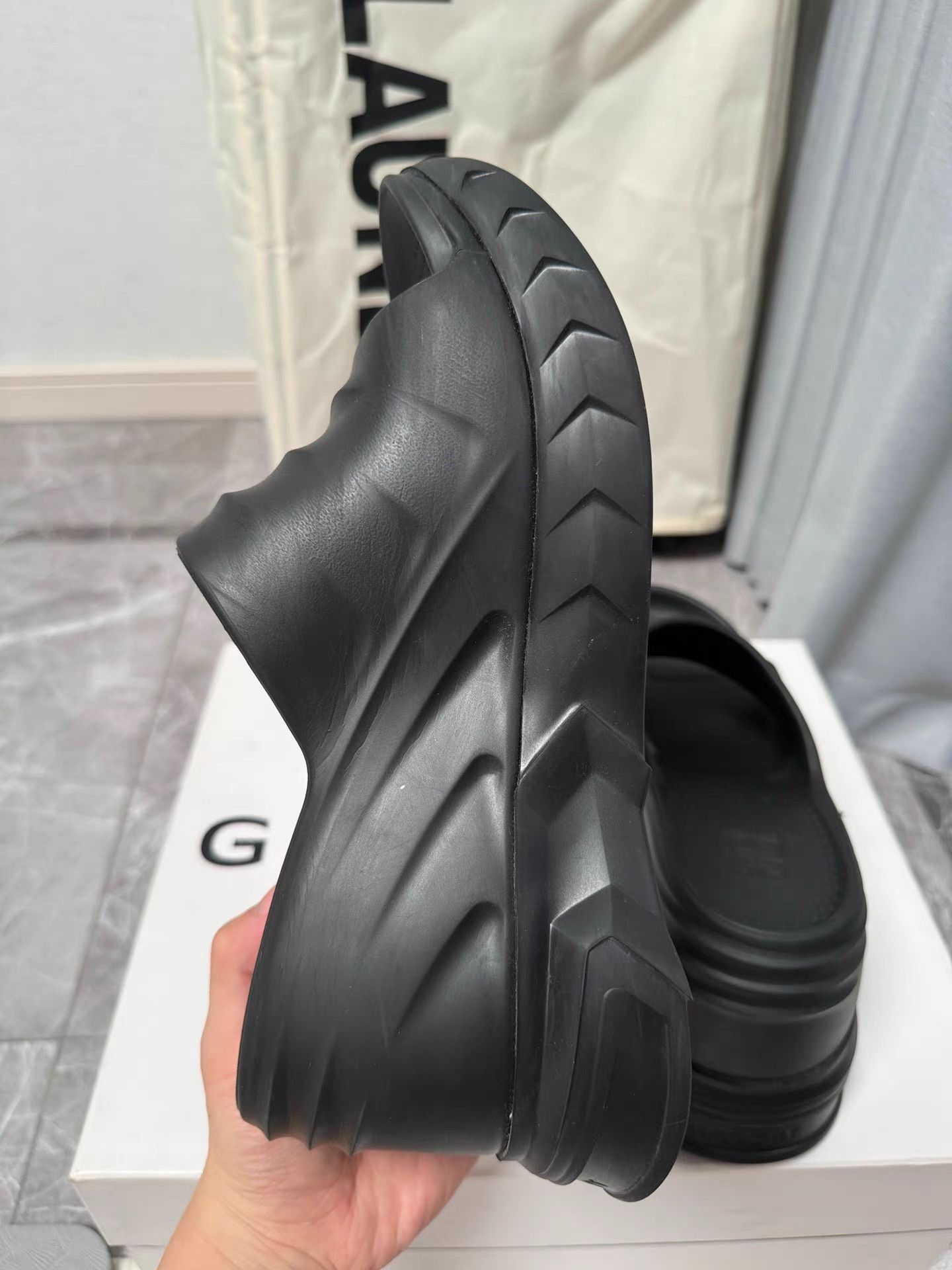 Givenchy Givenchy Marshmallow Slides K6 Size US 9 / IT 39 - 7 Thumbnail