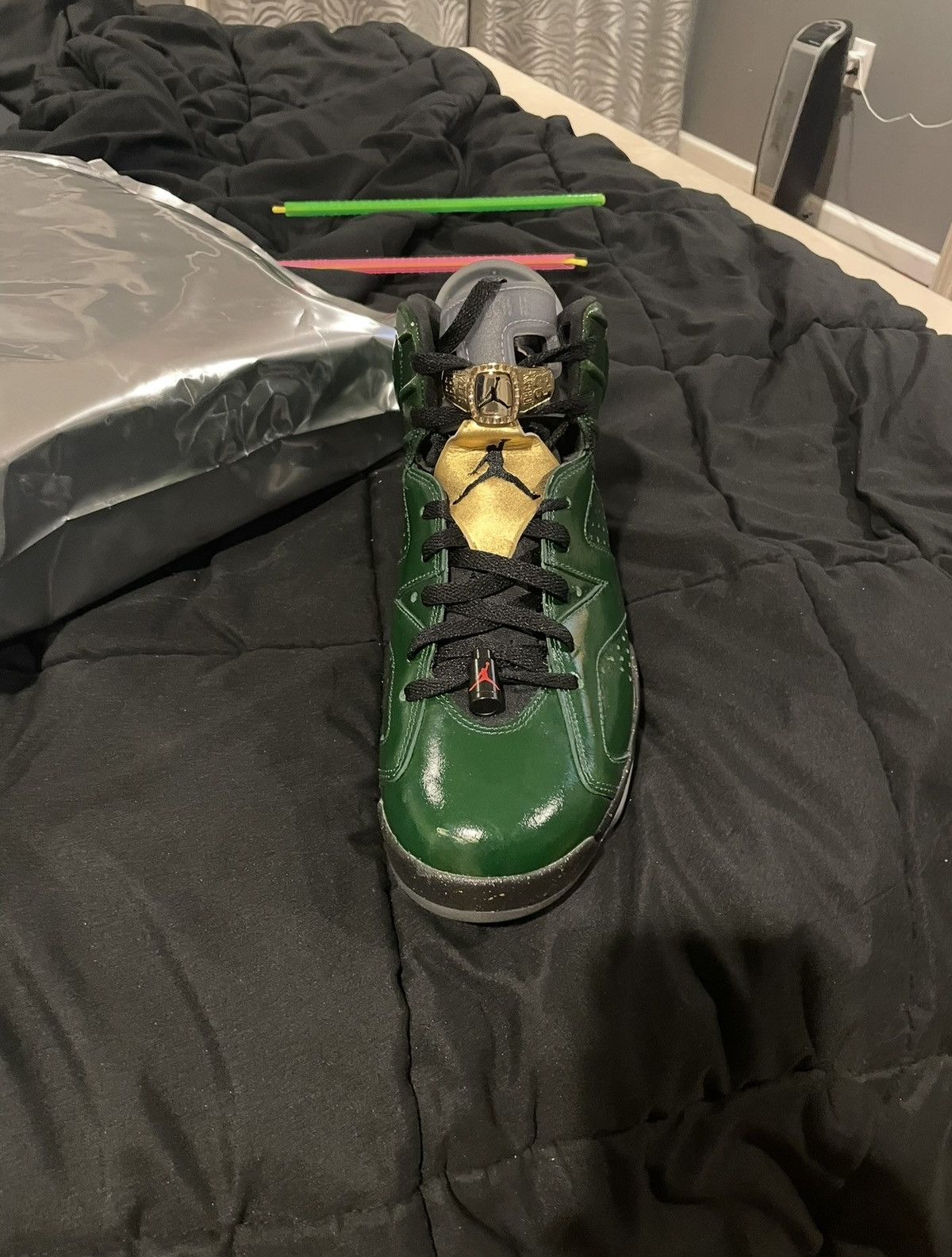 Jordan Brand Jordan champagne 6 sz 10.5 Size US 10.5 / EU 43-44 - 5 Thumbnail