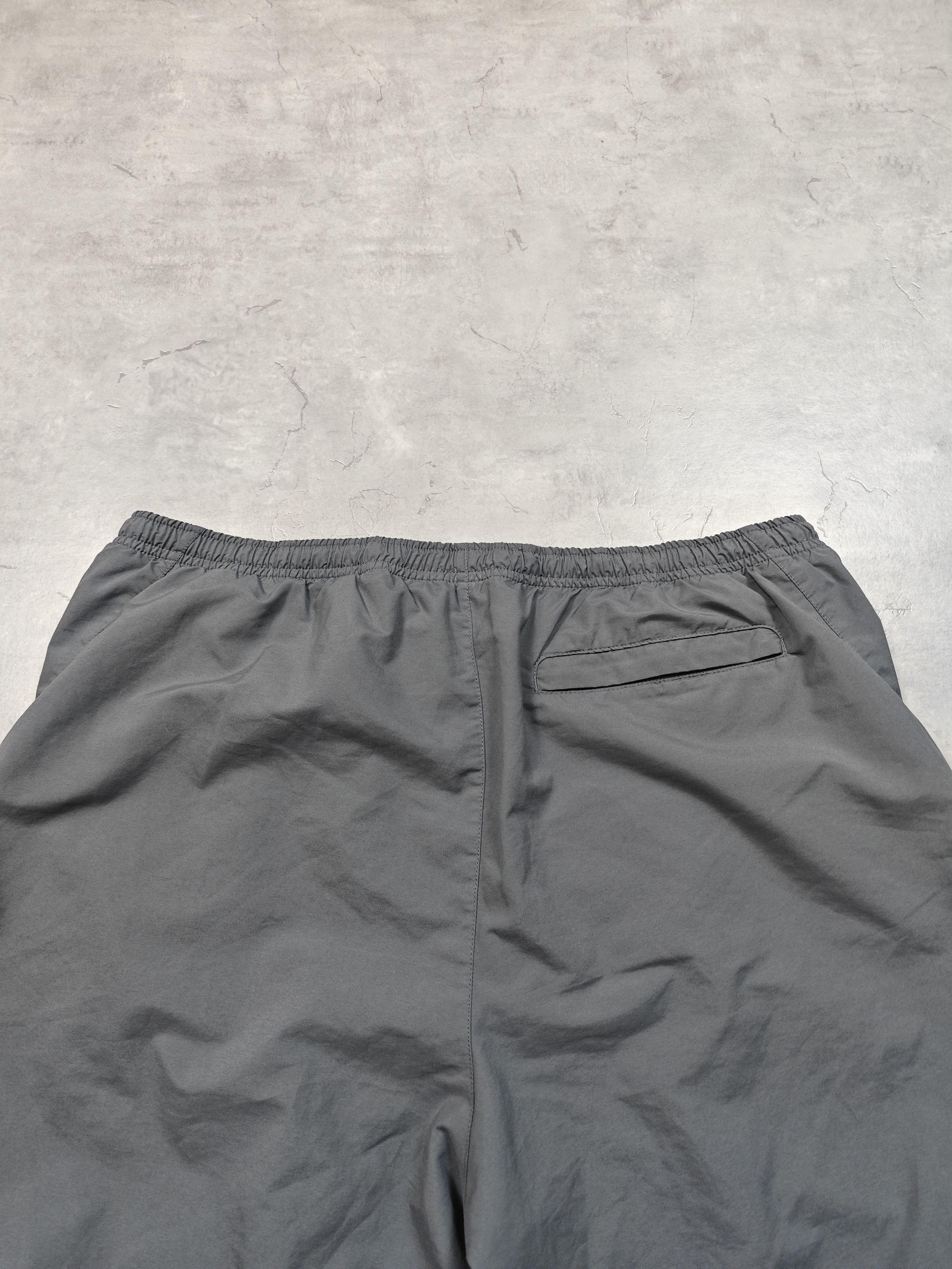 Nike Nike Vintage Shorts Size US 37 - 4 Thumbnail