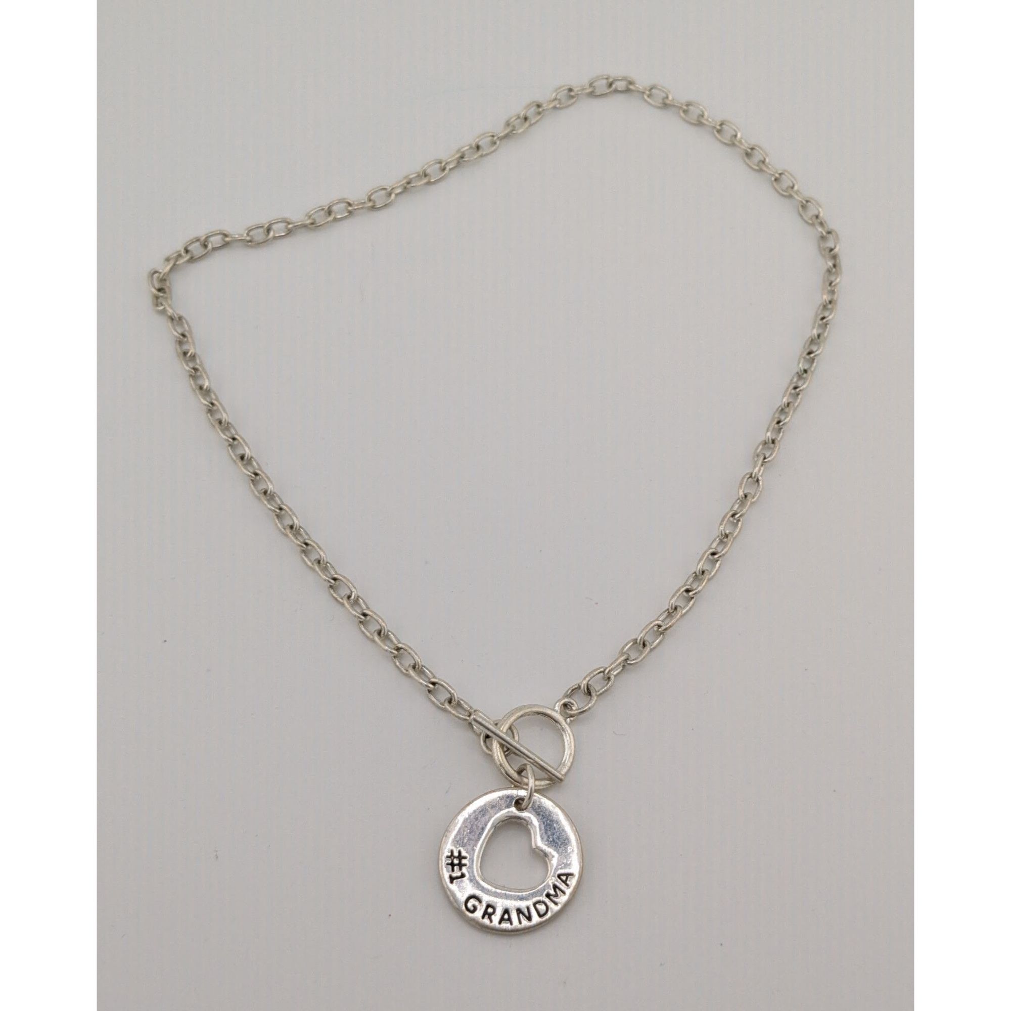 Other Number One Grandma Silver Tone Toggle Necklace Size ONE SIZE - 5 Thumbnail