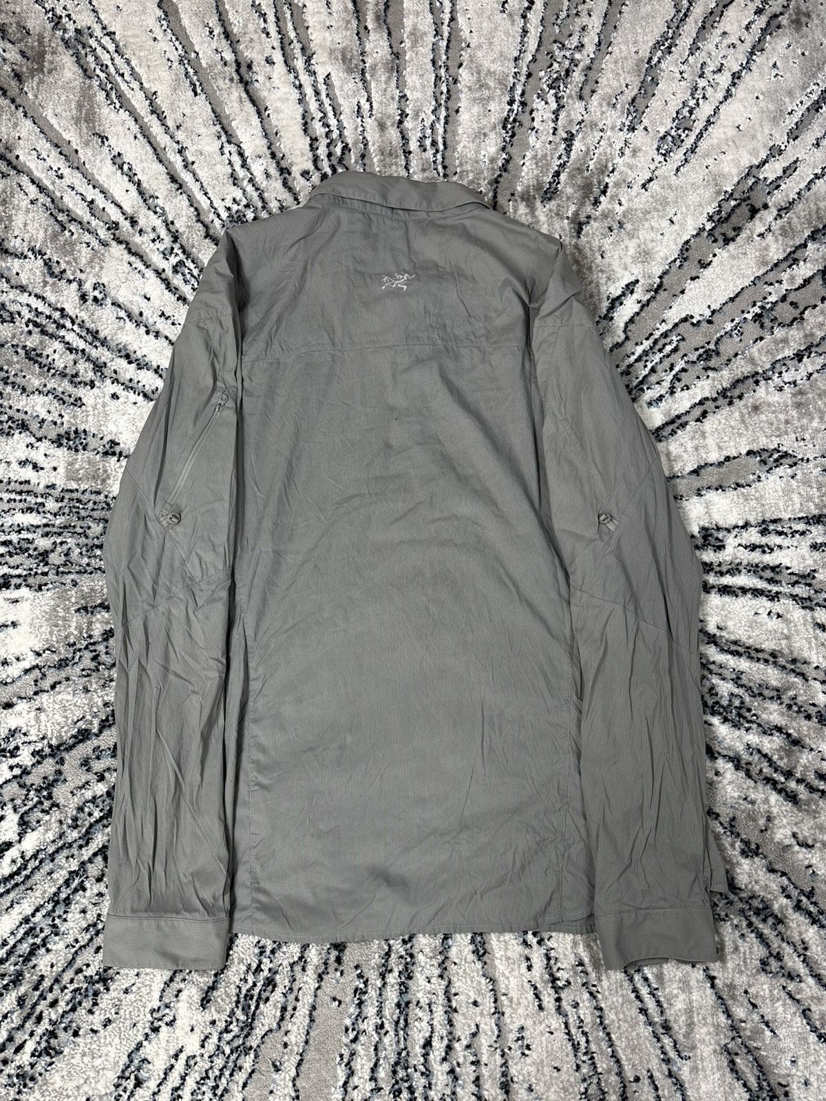 Arc'teryx Vintage Arcteryx windbreaker jacket light logo Streetwear Size US XL / EU 56 / 4 - 3 Thumbnail