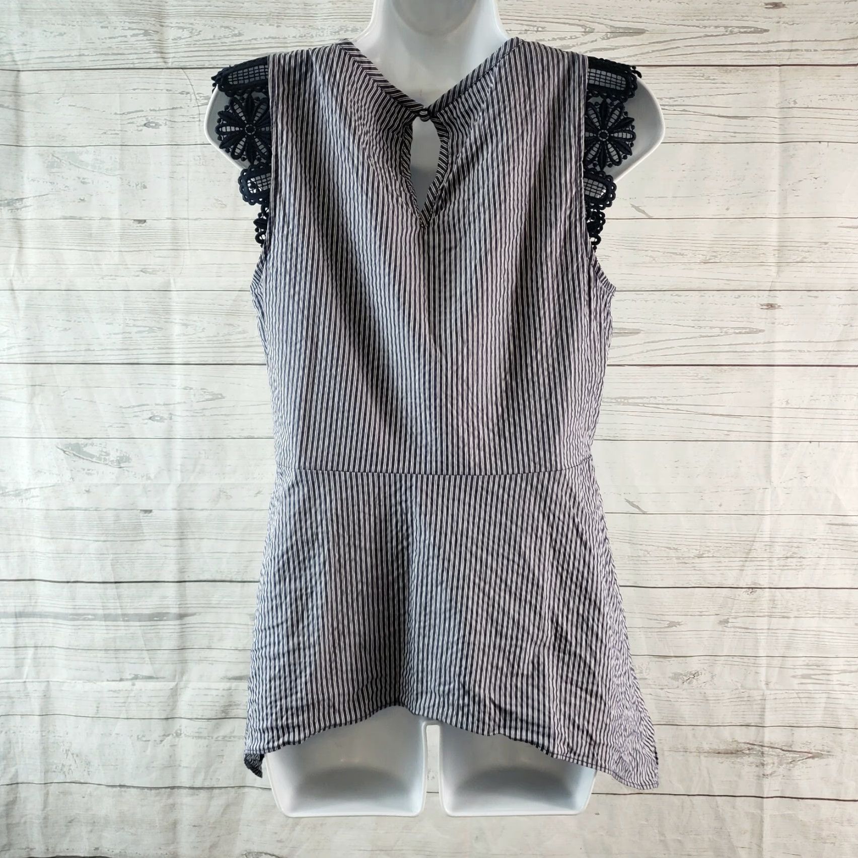 Vintage Cabi 5727 Womens Lace Flutter Top Sz Small Blue Striped Seersucker Shirt Women Small Blue Striped Lace Flutter Top Size S / US 4 / IT 40 - 4 Thumbnail