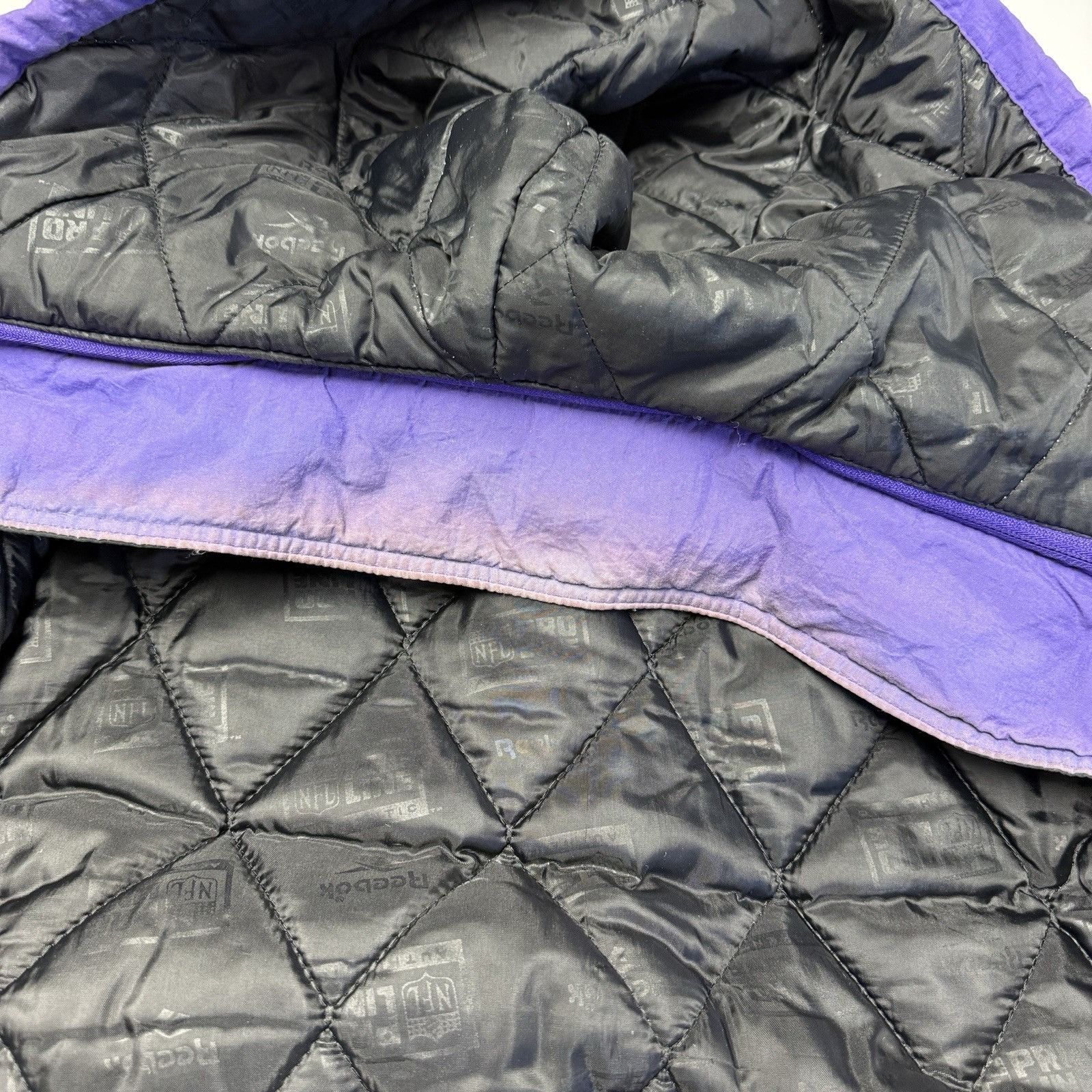 Pro Line Vintage Minnesota Vikings Reebok Proline Puffer Jacket Size US XL / EU 56 / 4 - 14 Thumbnail